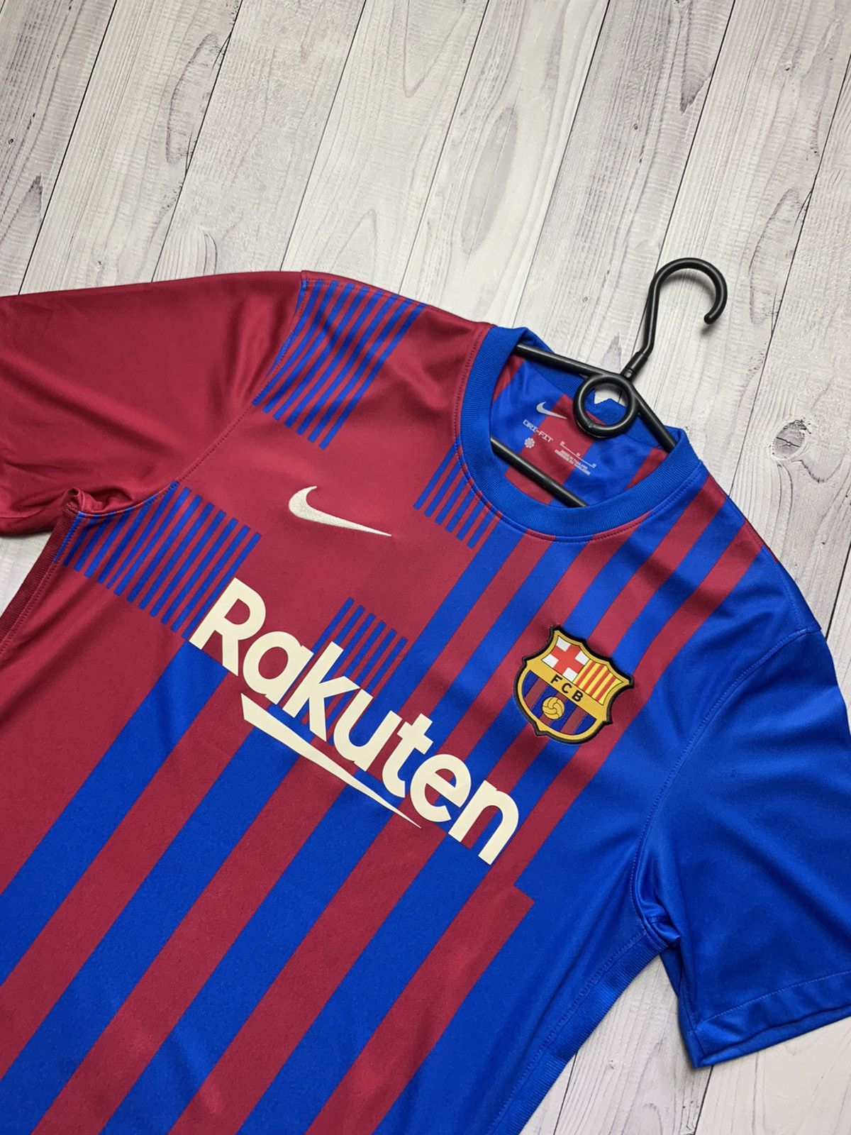 Nike Soccer jersey Barcelona shirt Nike size M Size US M / EU 48-50 / 2 - 2 Thumbnail