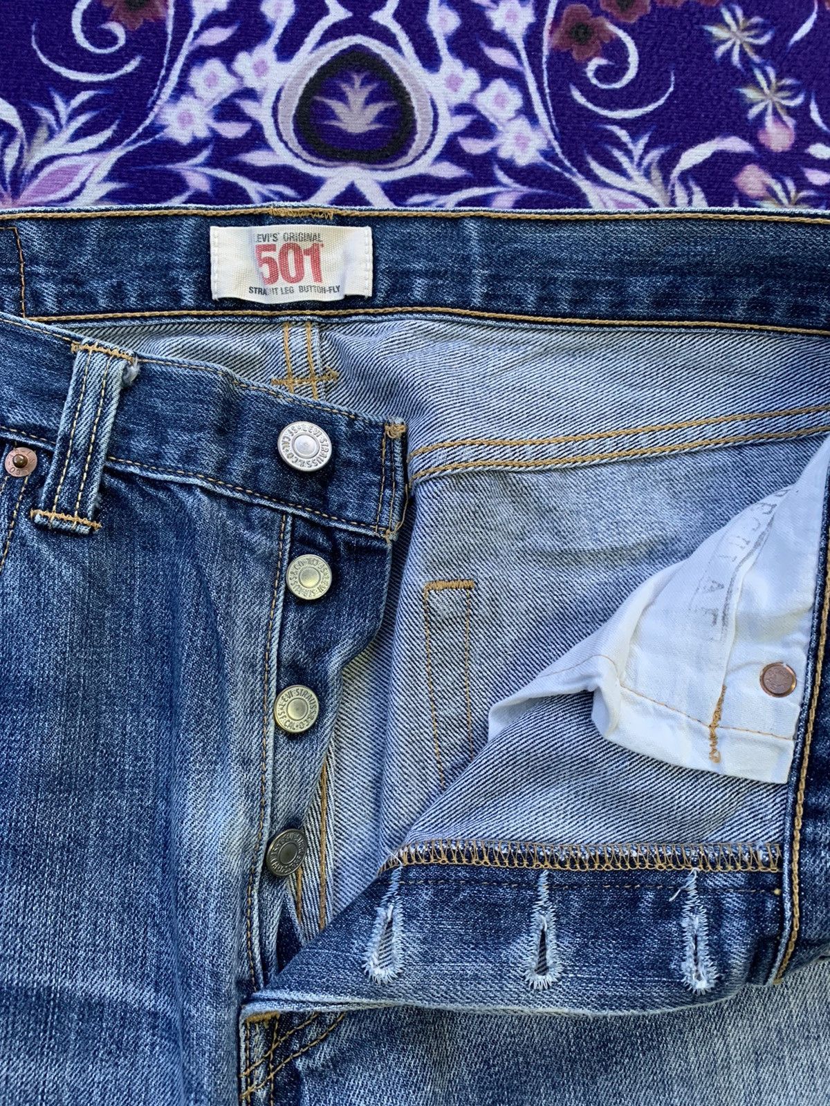 Levi's Vintage Clothing Vintage Levis 501 Distressed Denim Size US 32 / EU 48 - 3 Thumbnail