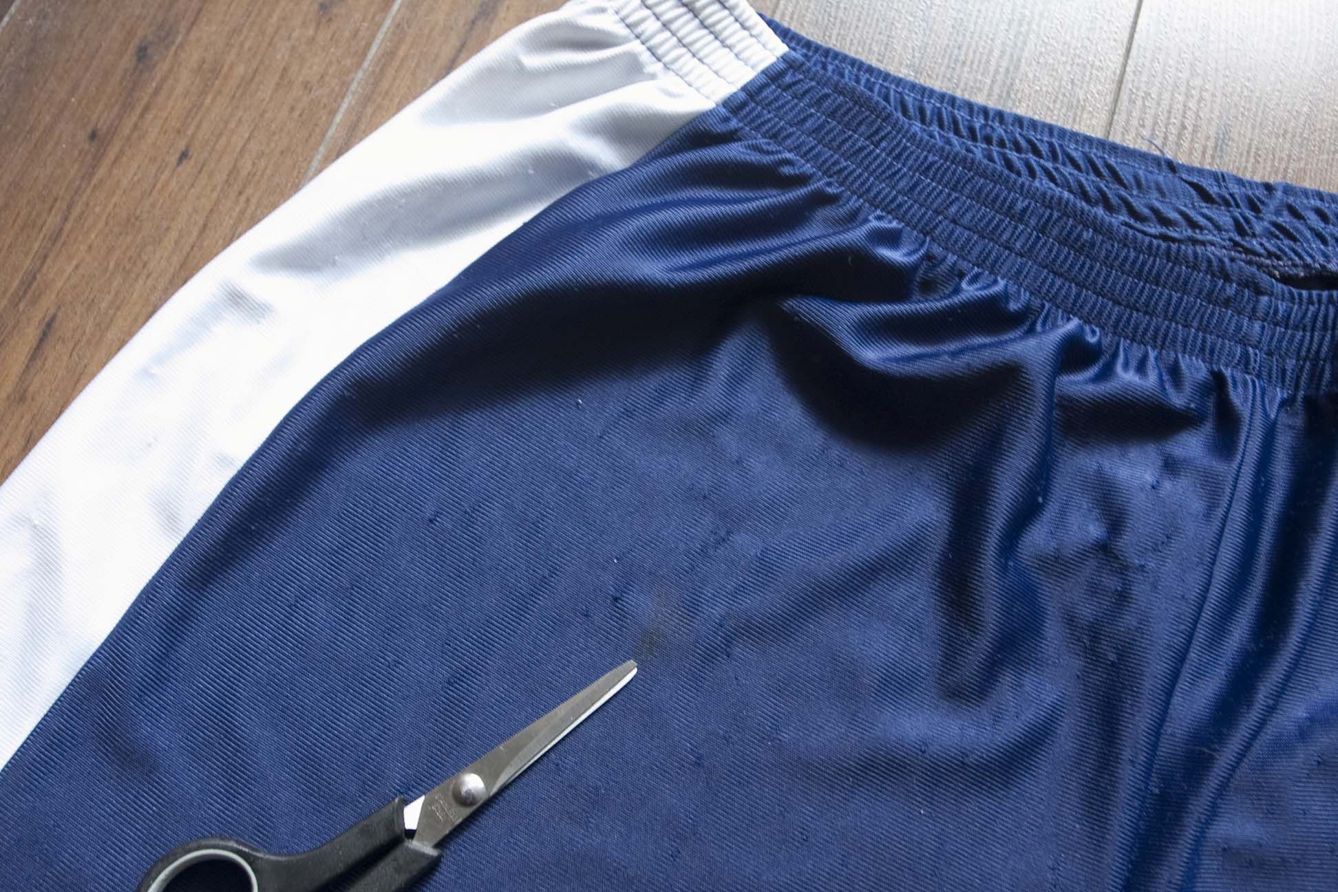 NCAA × Vintage Georgetown Hoyas Shorts #33 Patrick Ewing Size 40 Vintage Size US 40 / EU 56 - 6 Thumbnail