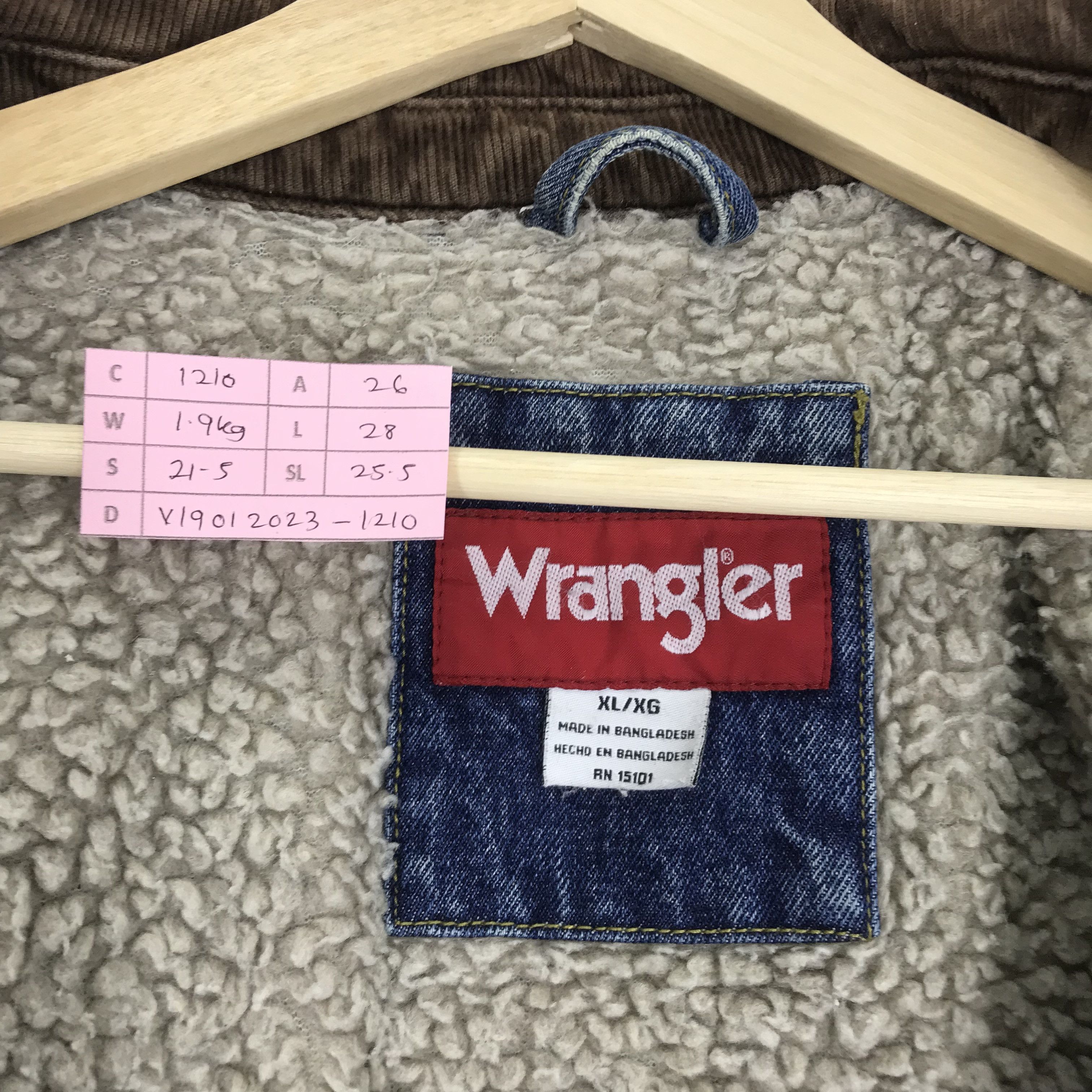 Wrangler Vintage 90s Wrangler Denim Jacket Four Pocket Sherpa Lining Size US XL / EU 56 / 4 - 17 Thumbnail