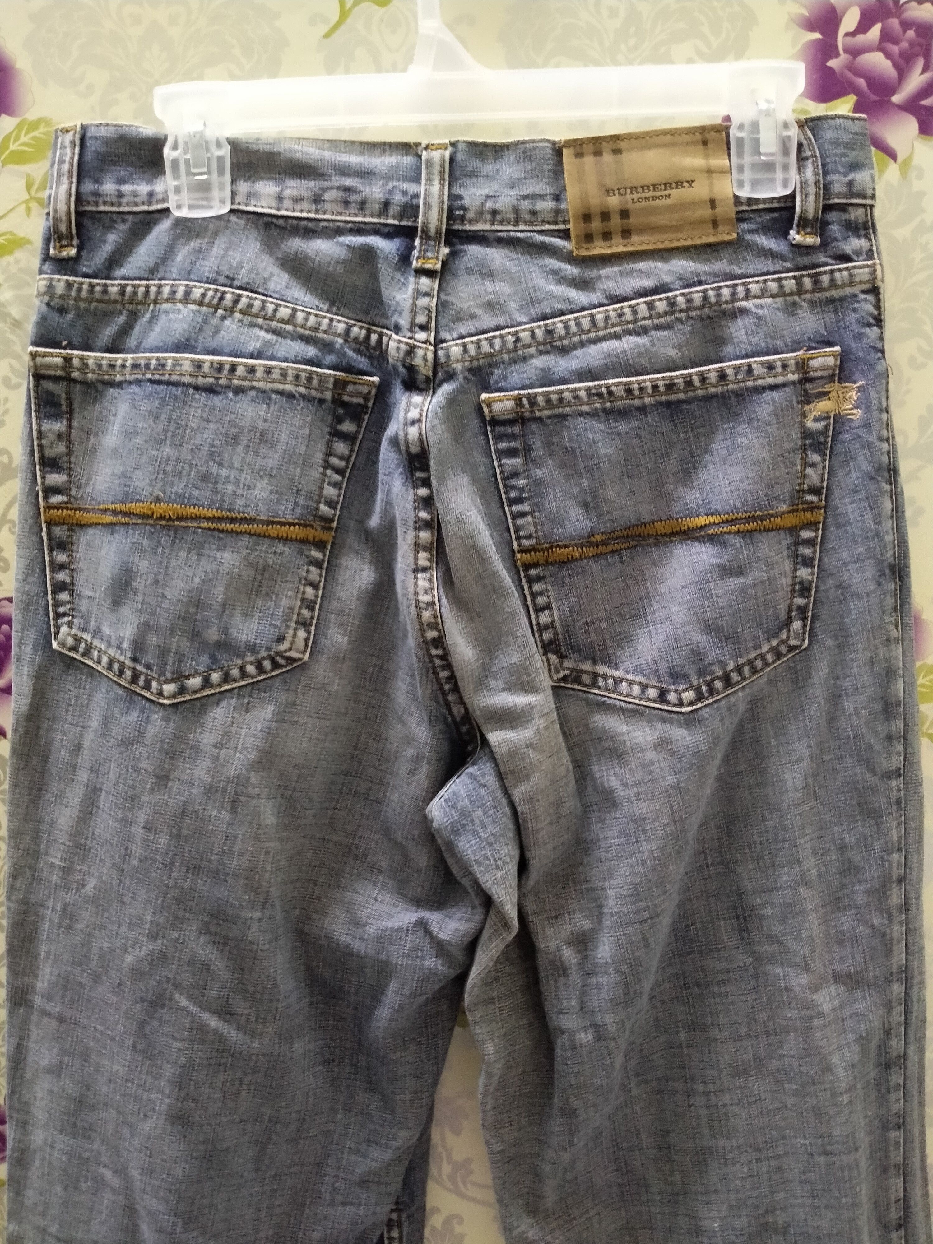 Burberry Burberry London jeans Size US 31 - 1 Thumbnail