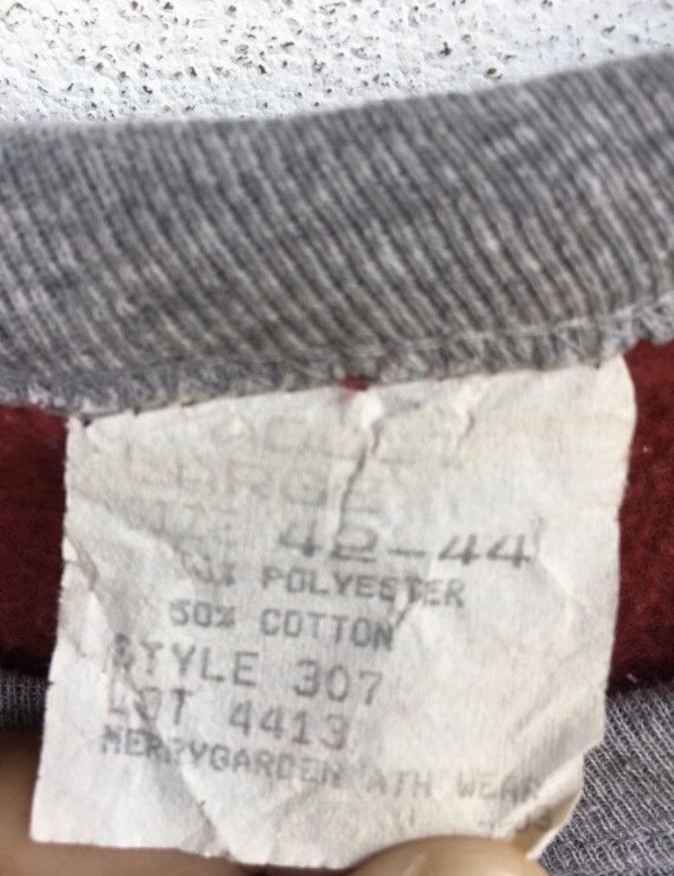 Vintage Vintage U.S.Marines 3rd Division Camp Hansen Sweatshirt Size US L / EU 52-54 / 3 - 4 Thumbnail