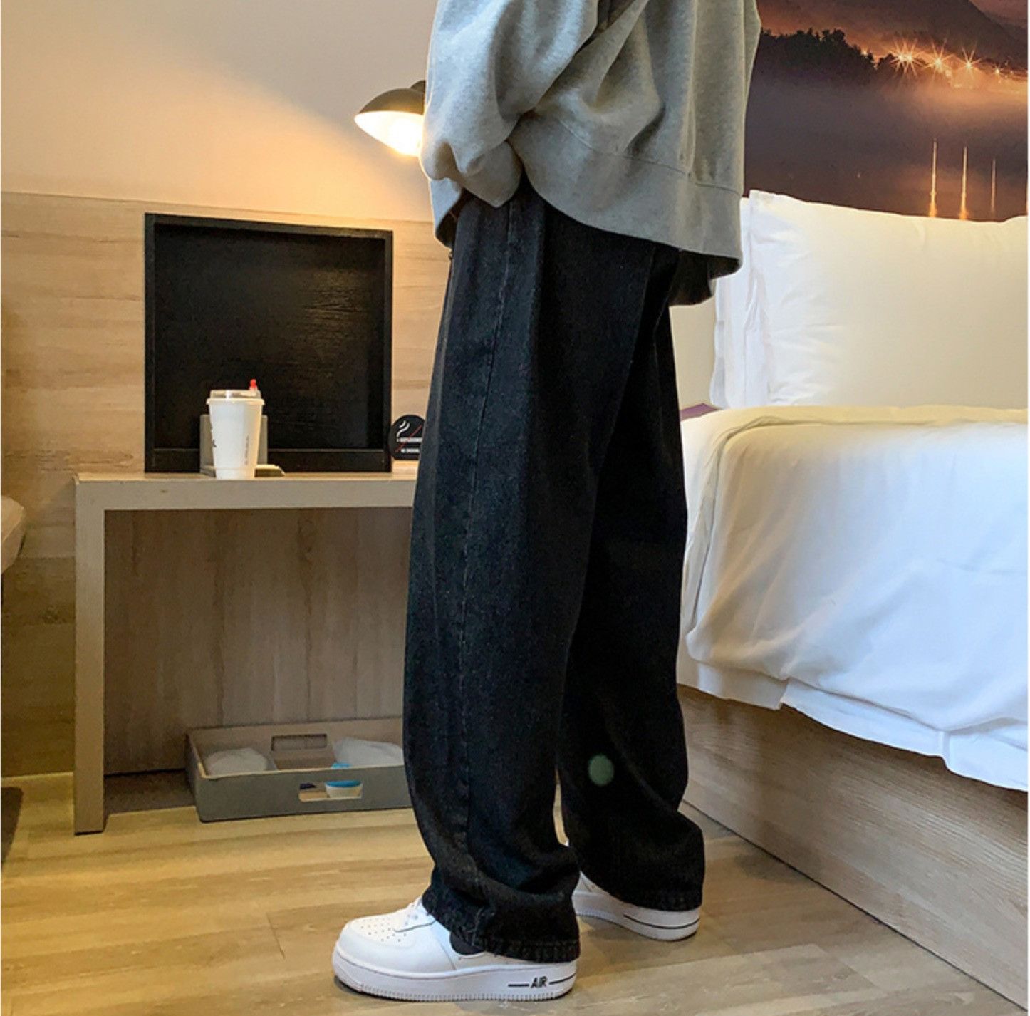 NOIR BAGGY DENIM