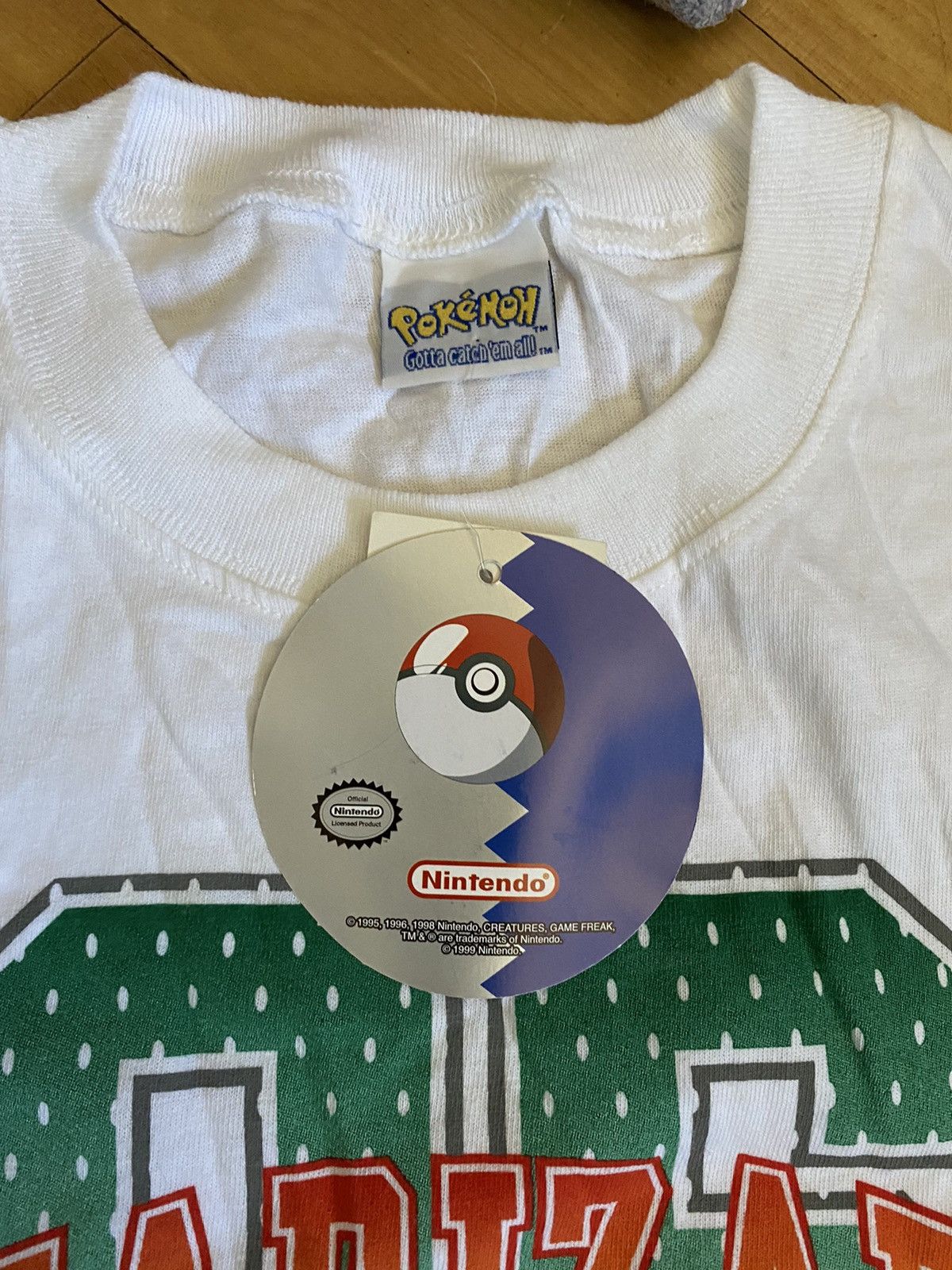Vintage 1999 Nintendo Pokémon charizard sleeveless tee