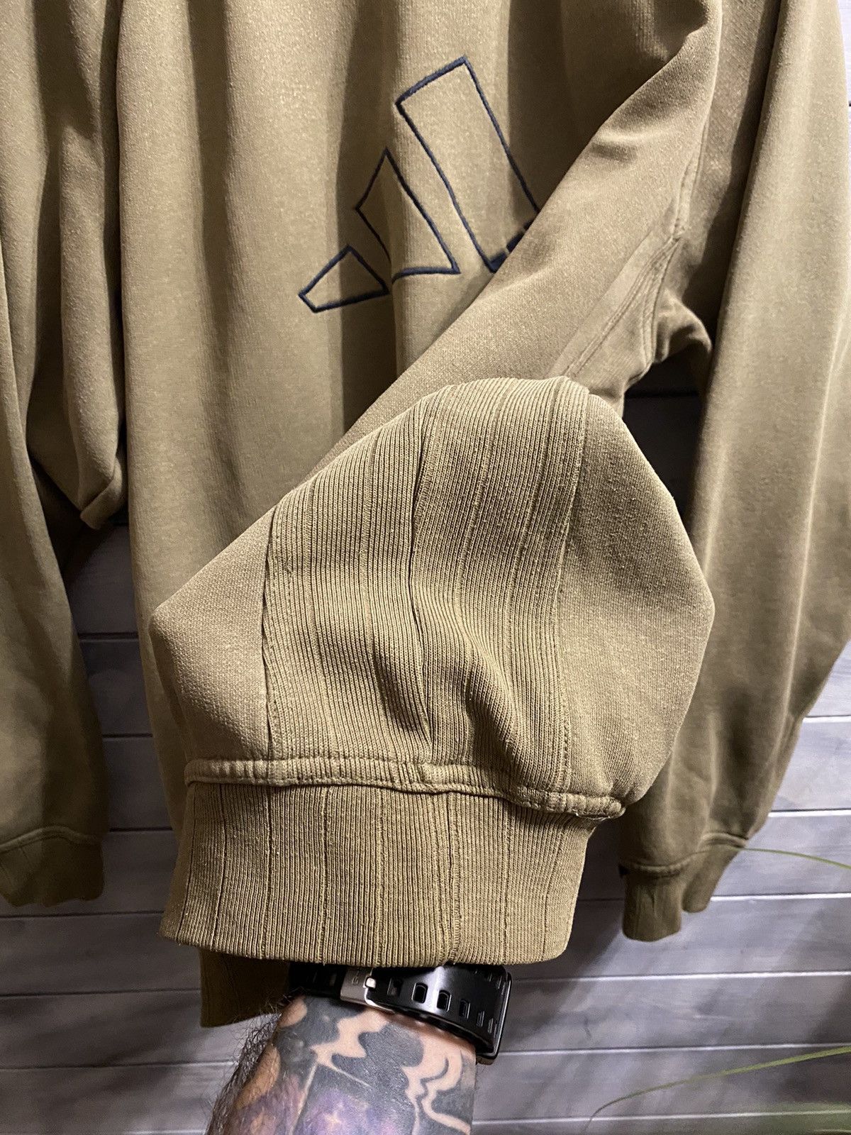 Adidas Rare Vintage Sweatshirt Adidas Big Logo Y2K. Size US L / EU 52-54 / 3 - 4 Thumbnail