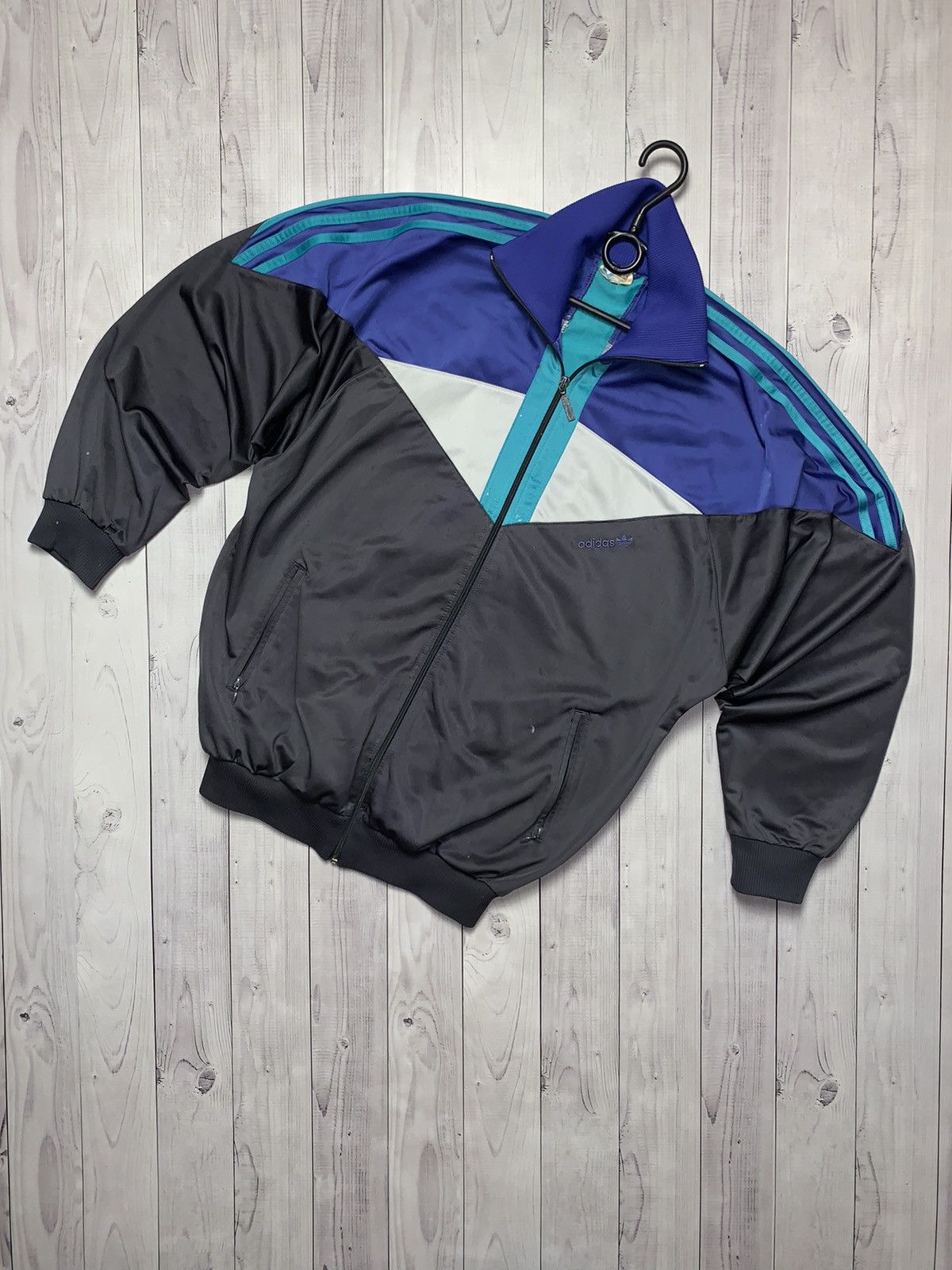 Vintage adidas originals track jacket size M rare