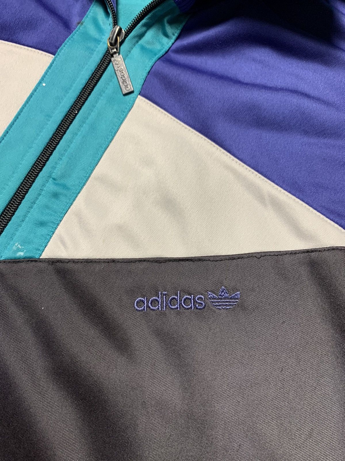 Vintage Vintage adidas originals track jacket size M rare Size US M / EU 48-50 / 2 - 3 Thumbnail