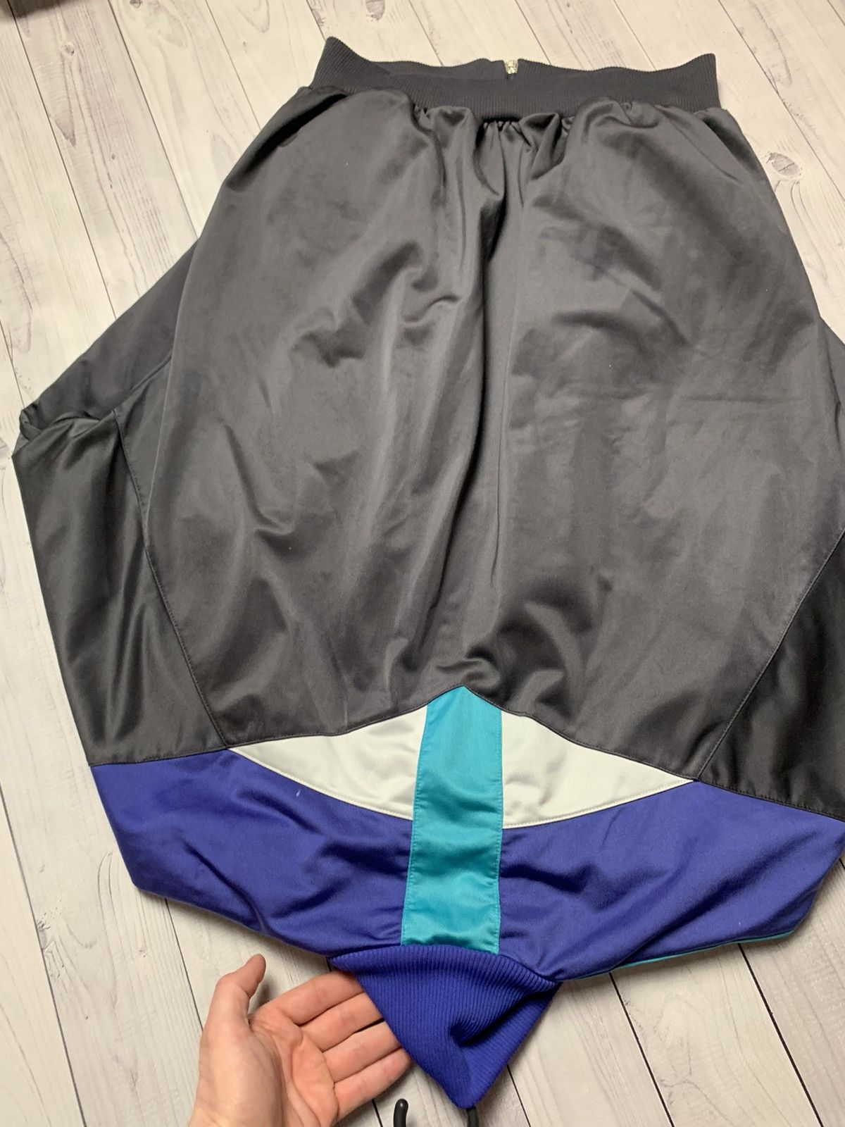 Vintage Vintage adidas originals track jacket size M rare Size US M / EU 48-50 / 2 - 10 Thumbnail