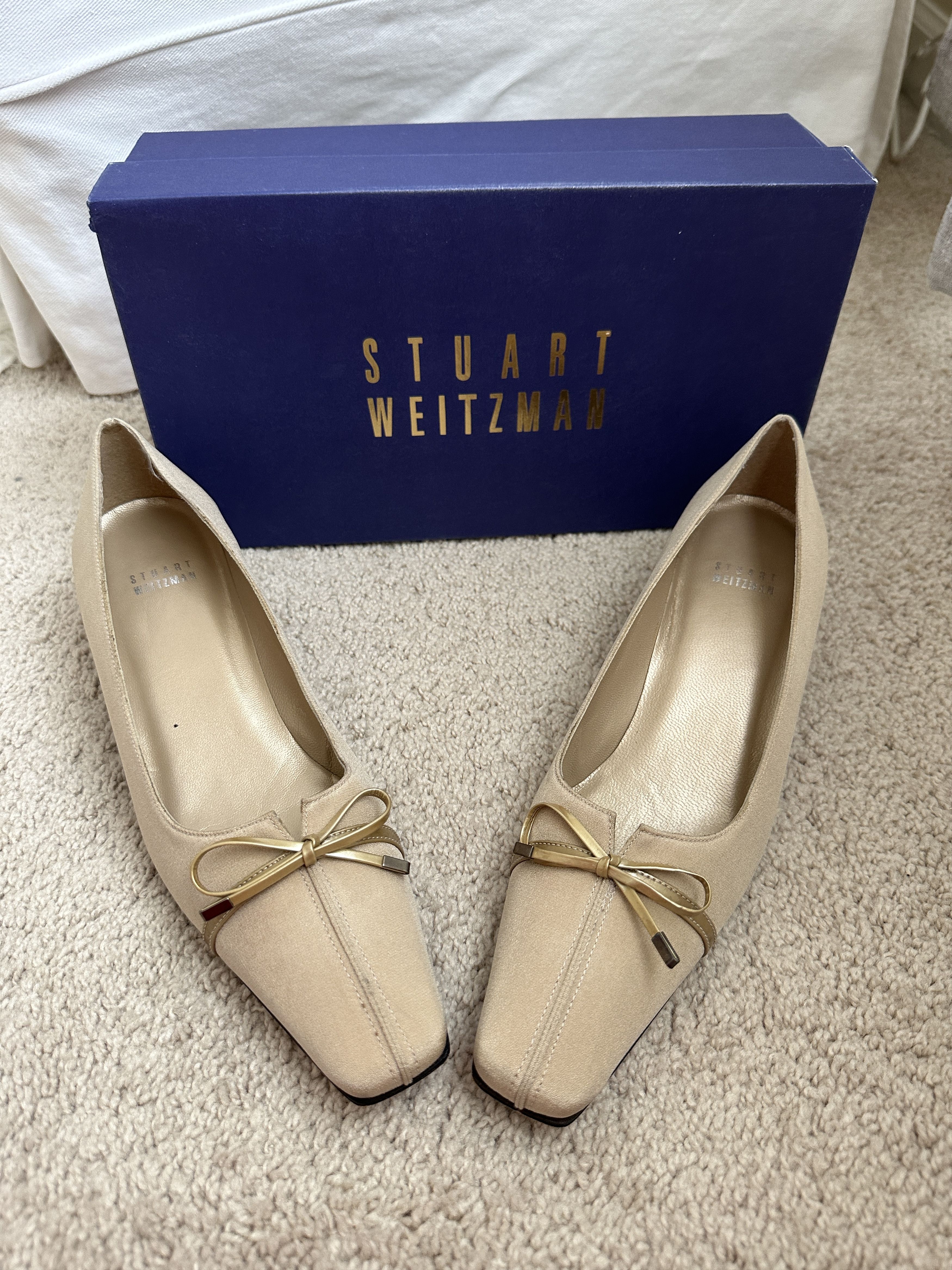 Stuart Weitzman Women's Littlebow Taupe Crepe Bow Heels