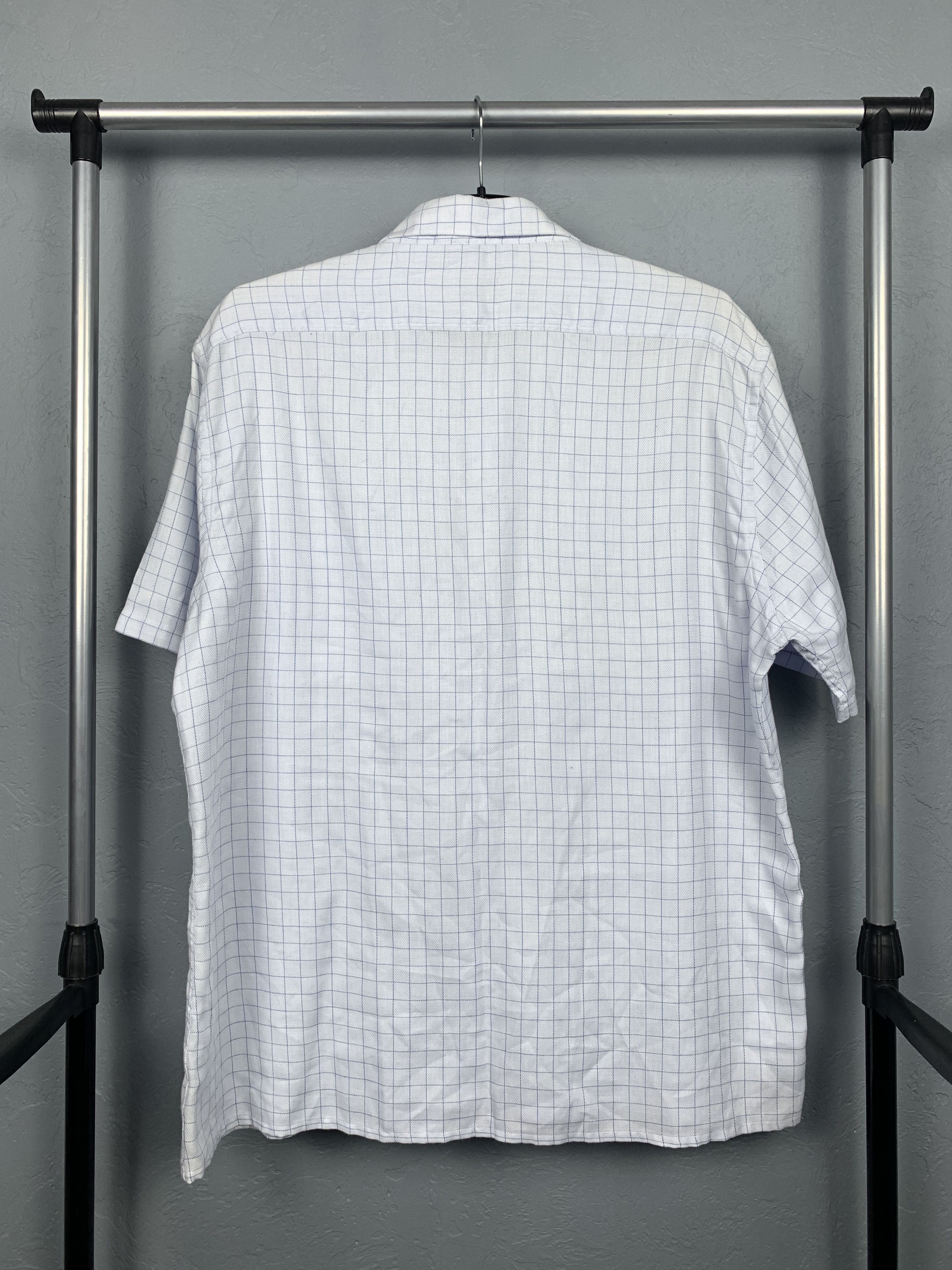 Yves Saint Laurent Yves Saint Laurent YSL mens short sleeve shirt Size US XL / EU 56 / 4 - 5 Thumbnail