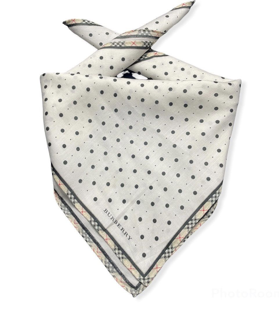 Burberry × Vintage Burberry Handkercheif / Bandana / Neckerchief Size ONE SIZE - 1 Thumbnail