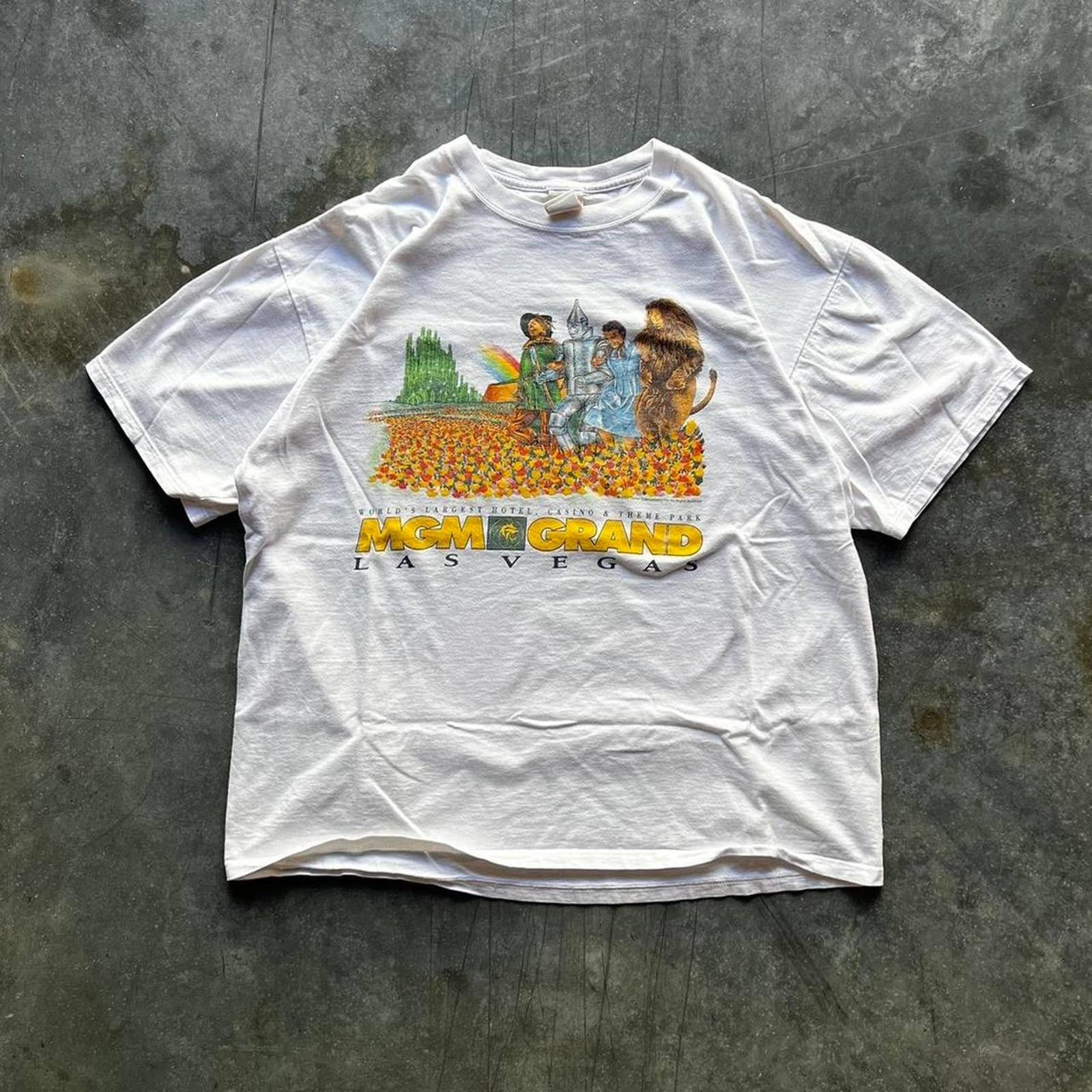 Streetwear × Vintage Vintage Wizard of Oz MGM Grand Shirt