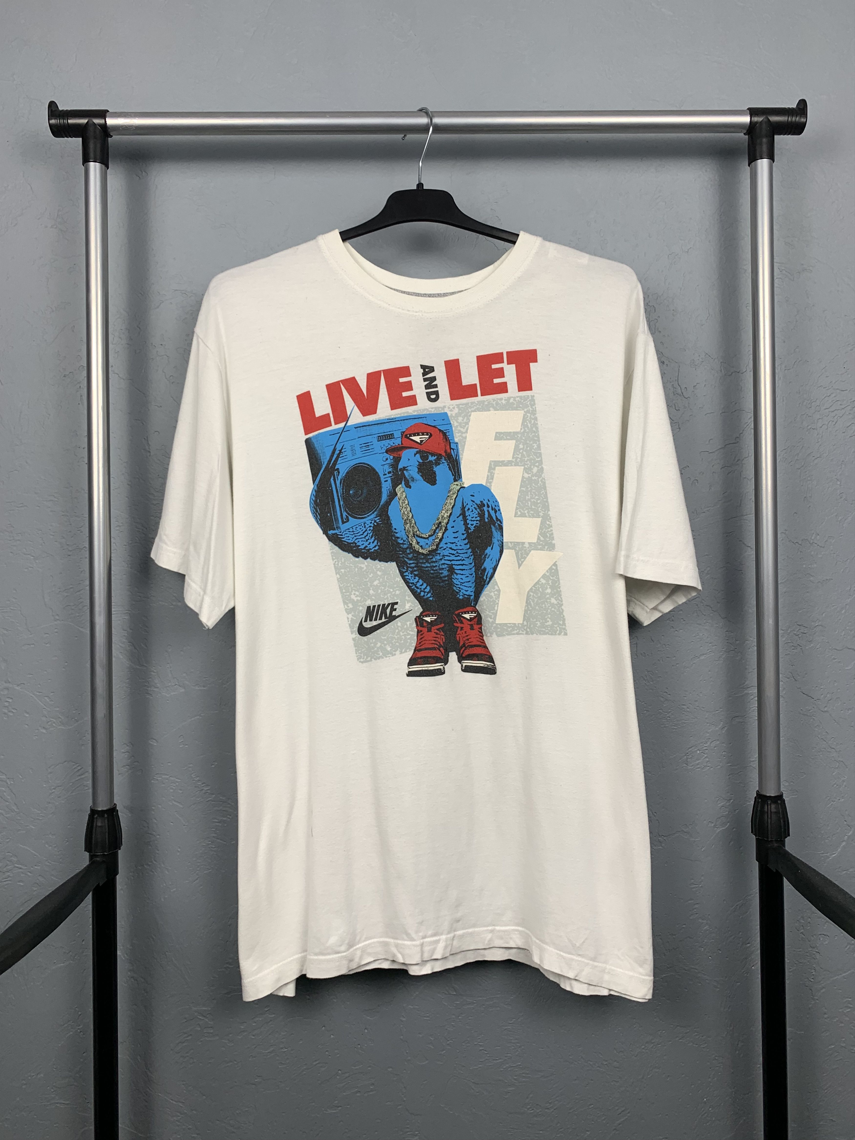 Nike Vintage Nike Mens T-Shirt Tee Size US L / EU 52-54 / 3 - 1 Thumbnail