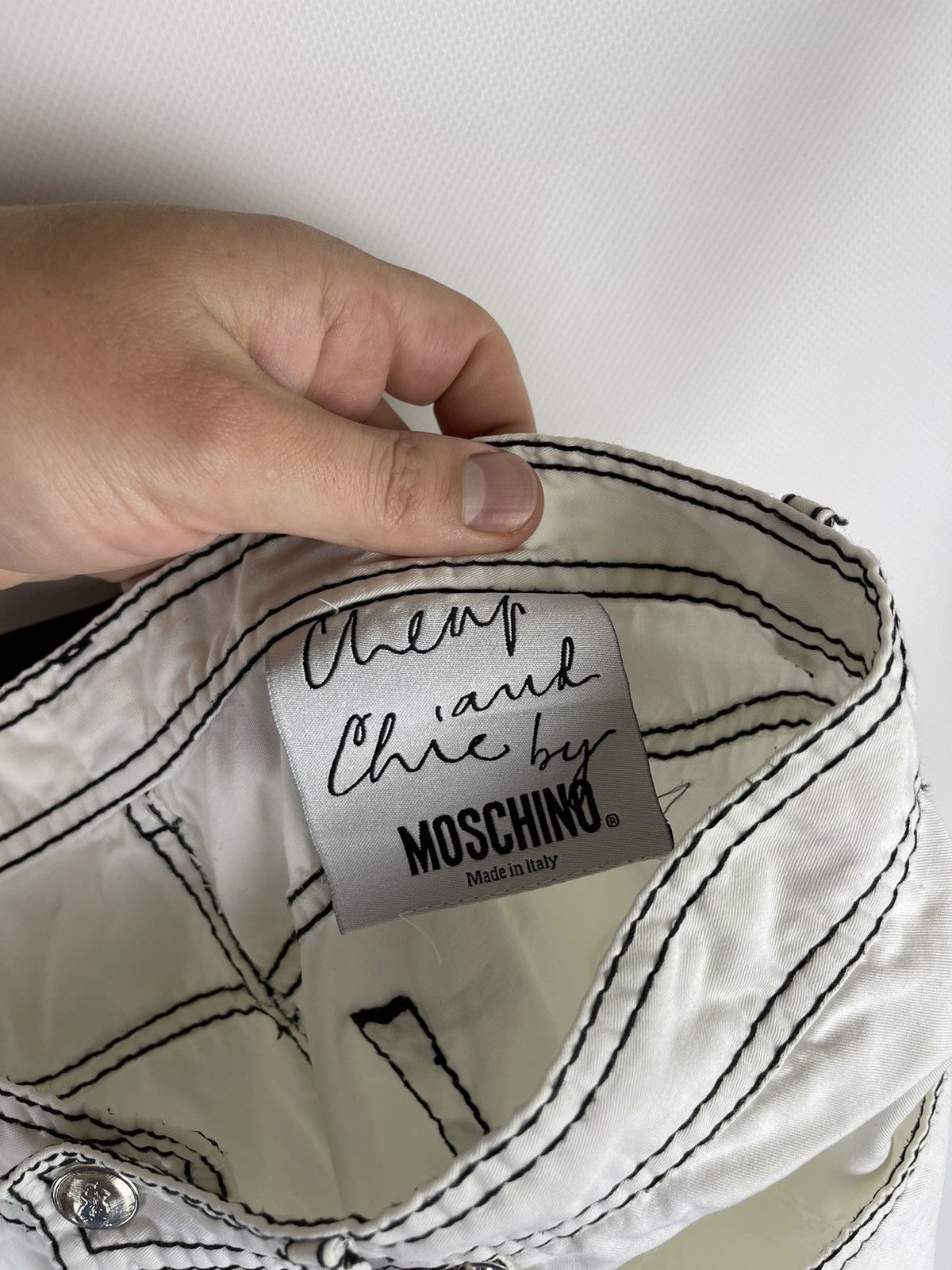 Moschino × Vintage Moschino Cheap & Chic vintage 1997 white casual pants chino Size 32" / US 10 / IT 46 - 13 Thumbnail
