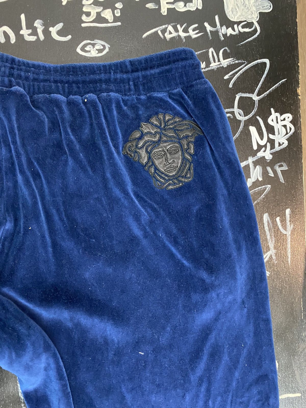 Versace Versace Medusa Velour Pants Size US 36 / EU 52 - 6 Thumbnail
