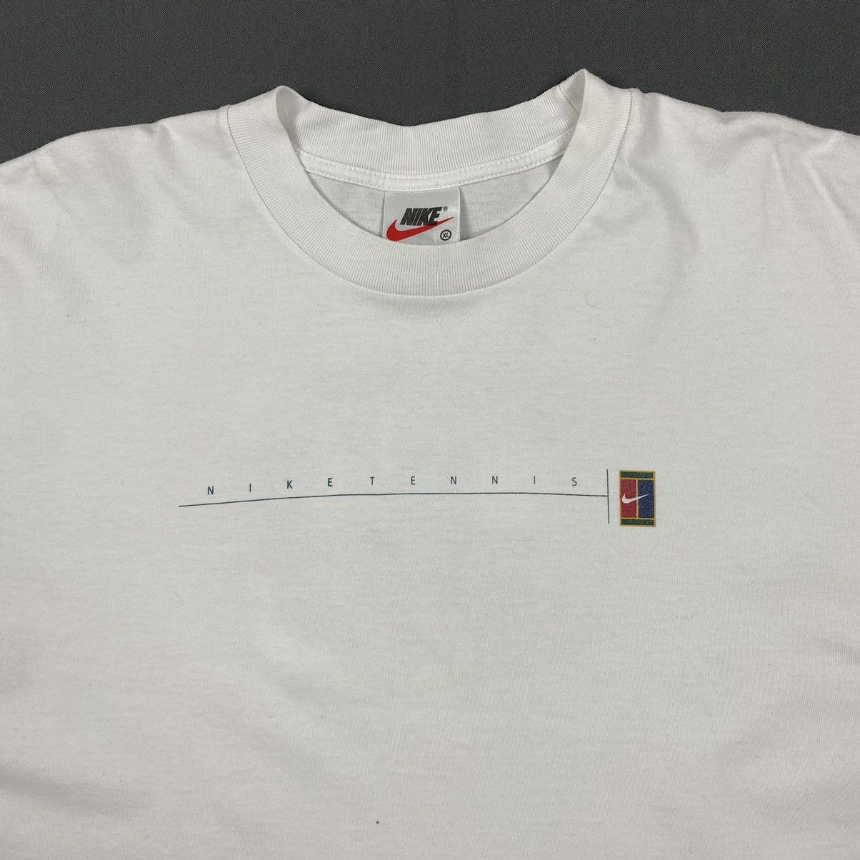 Nike 1990’s Vintage Nike Tennis Court Mosaic Graphic T-Shirt Size US XL / EU 56 / 4 - 2 Thumbnail
