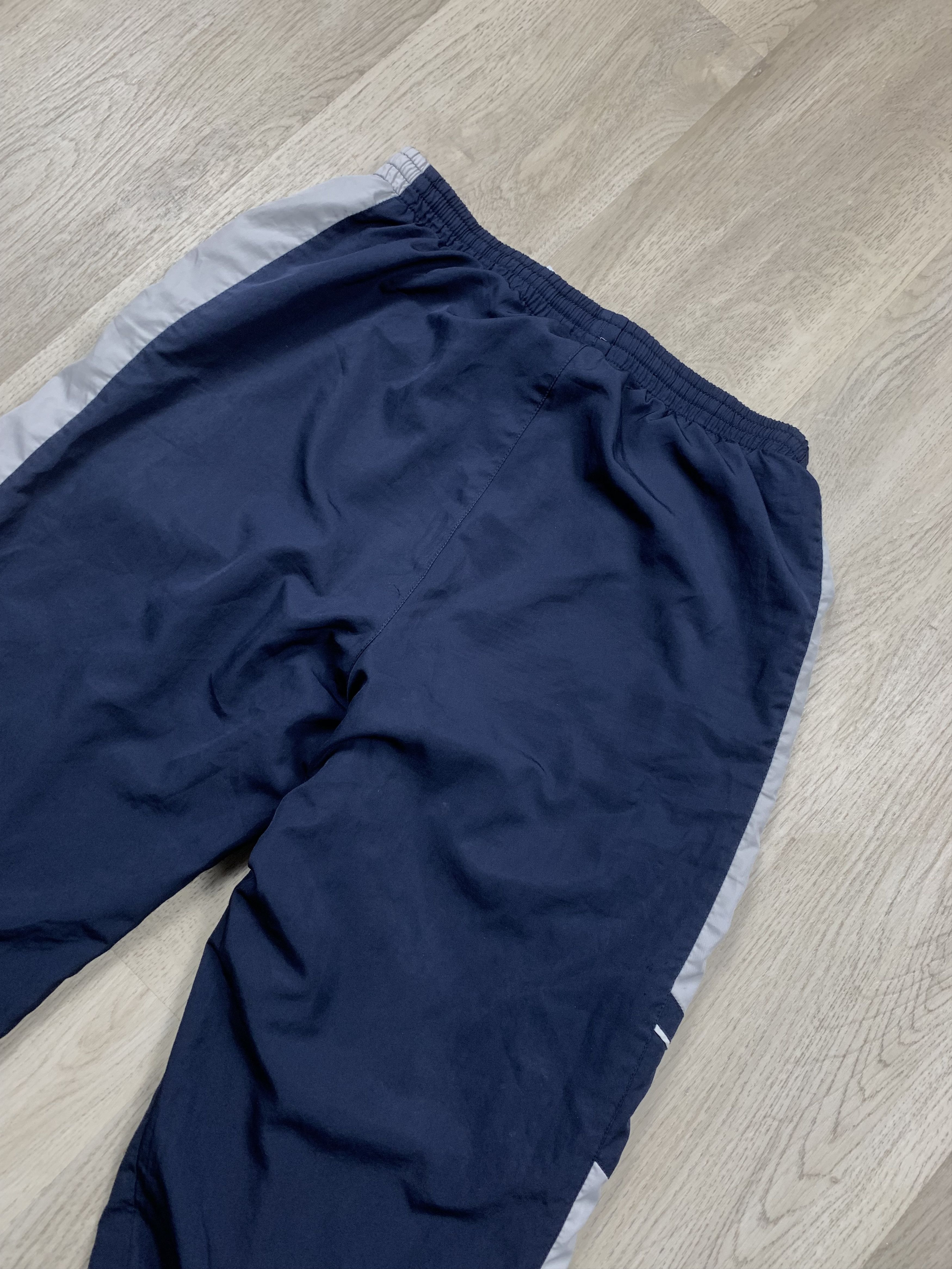 Nike Nike Vintage Distressed Mens Nylon Pants Drill style Size US 30 / EU 46 - 8 Thumbnail