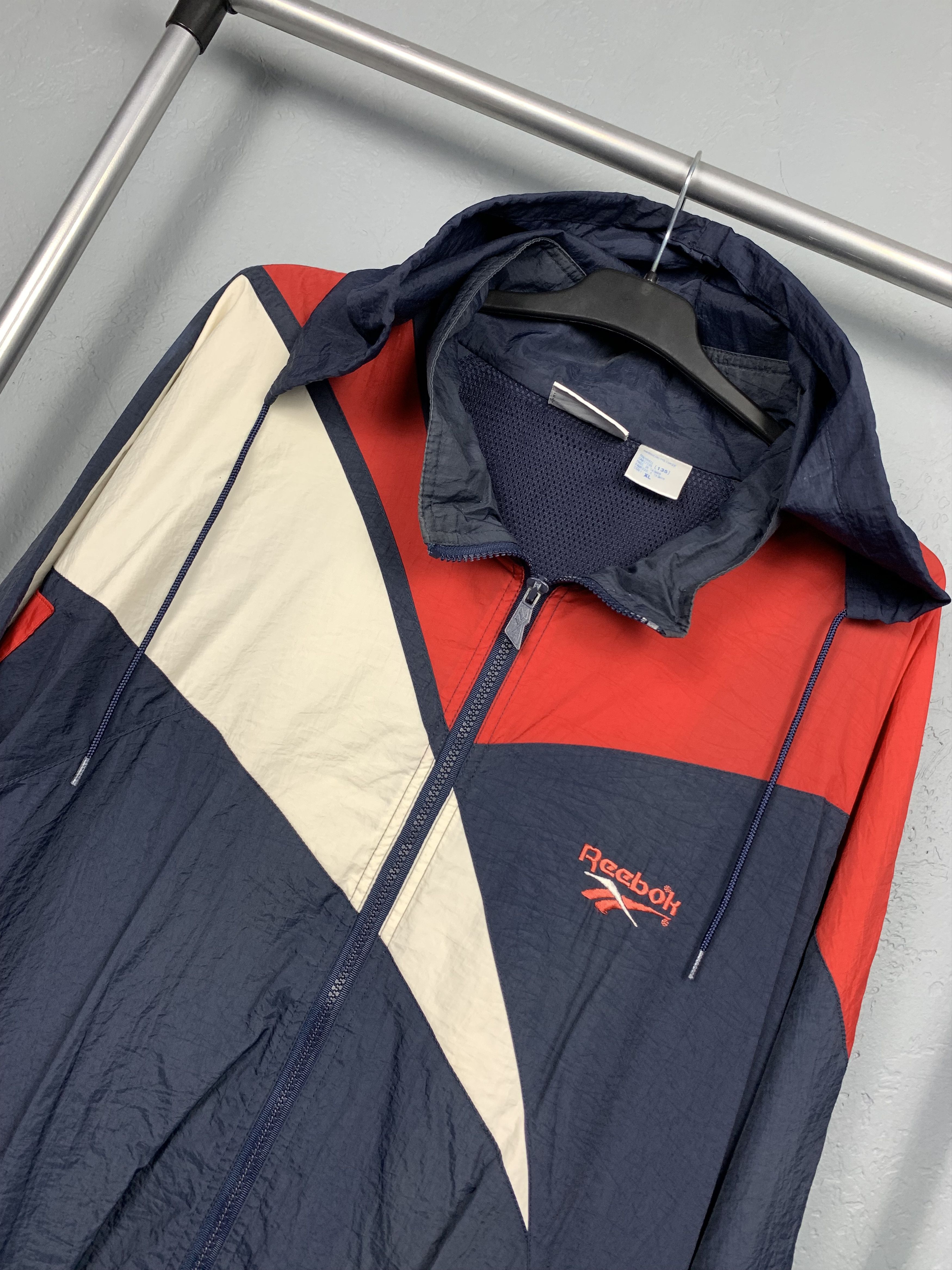 Reebok Reebok Vintage Mens Big Logo Nylon Track Top Jacket Size US XL / EU 56 / 4 - 2 Thumbnail
