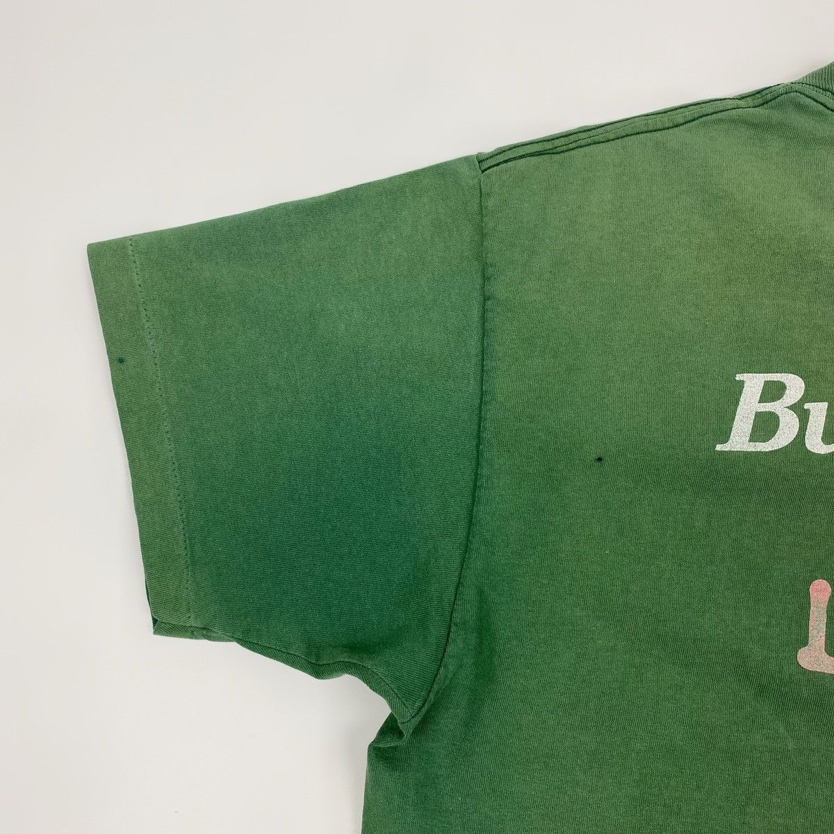 Vintage 1997 Vintage Faded Budweiser Lizards Promo Graphic Tee Size US XL / EU 56 / 4 - 8 Thumbnail