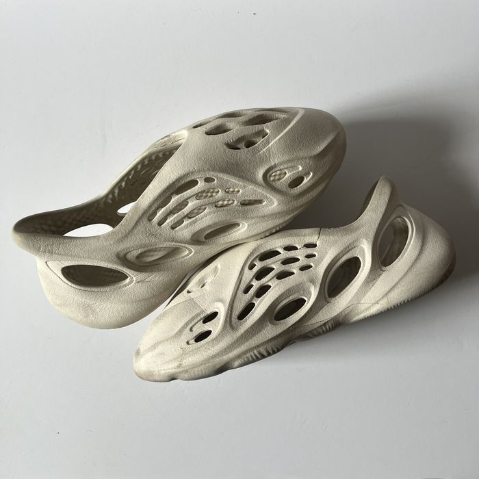 yeezy ararat shoes