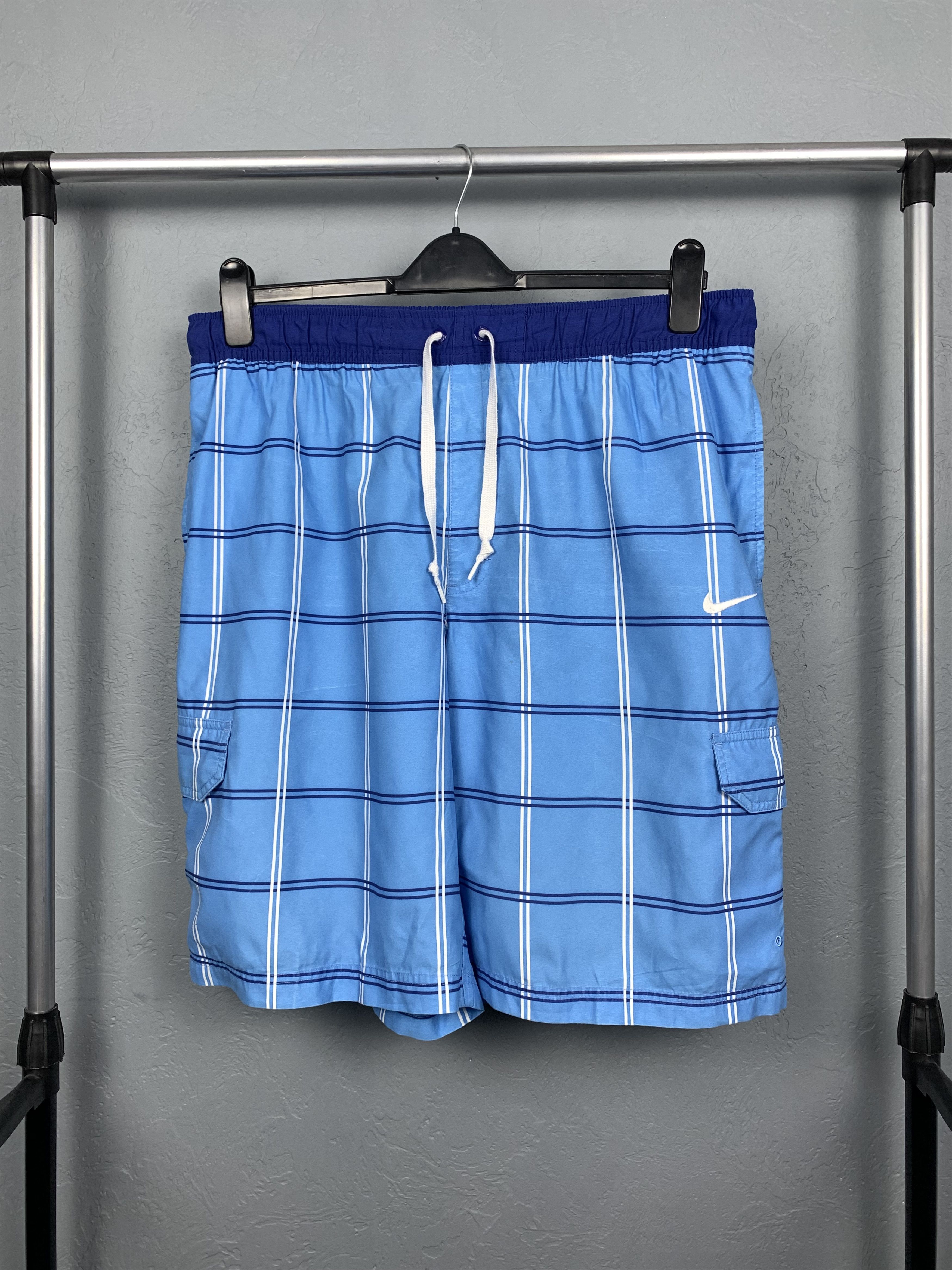 Nike Nike Vintage Mens Shorts Y2K Size US 34 / EU 50 - 1 Thumbnail