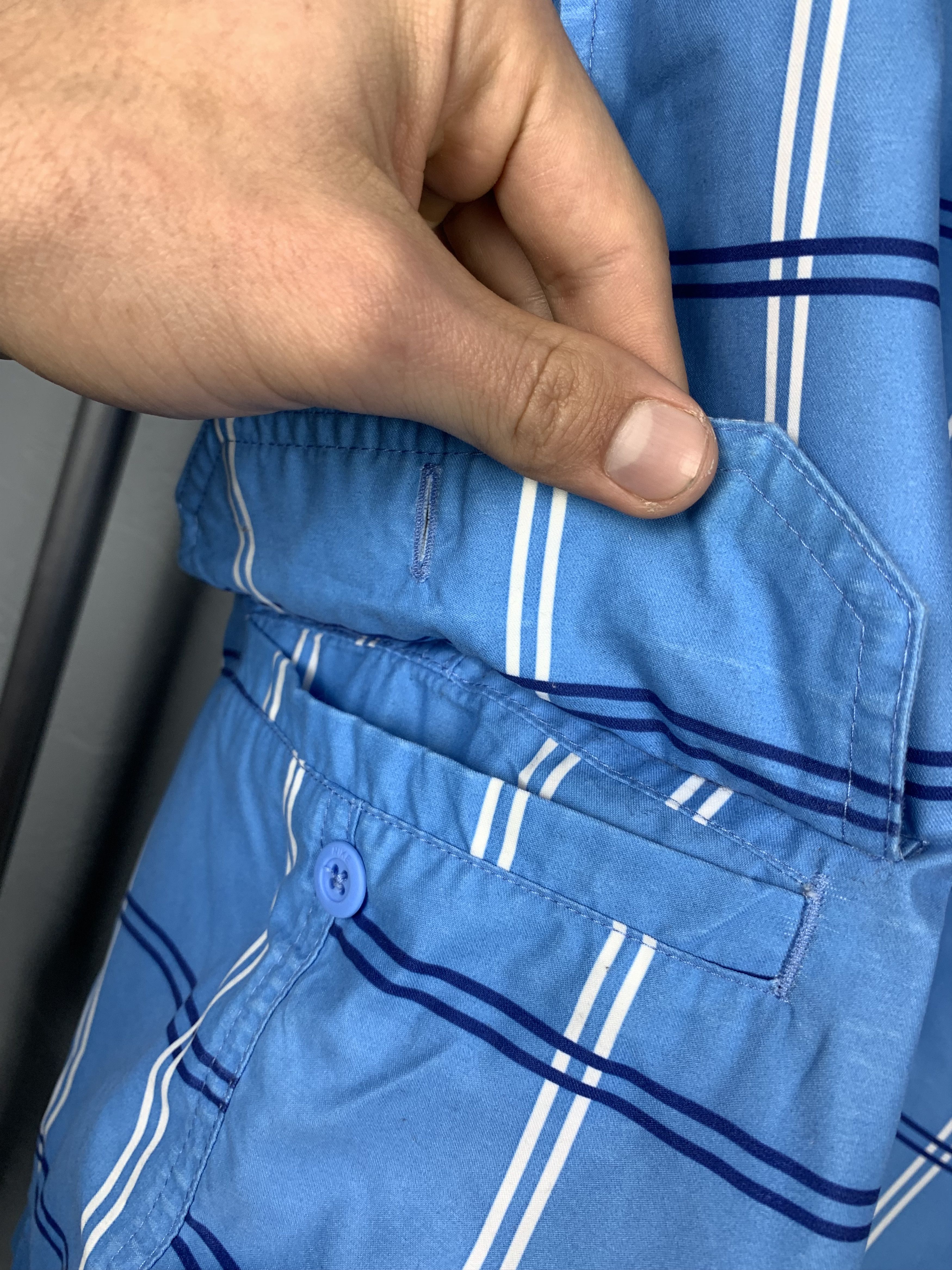 Nike Nike Vintage Mens Shorts Y2K Size US 34 / EU 50 - 6 Thumbnail