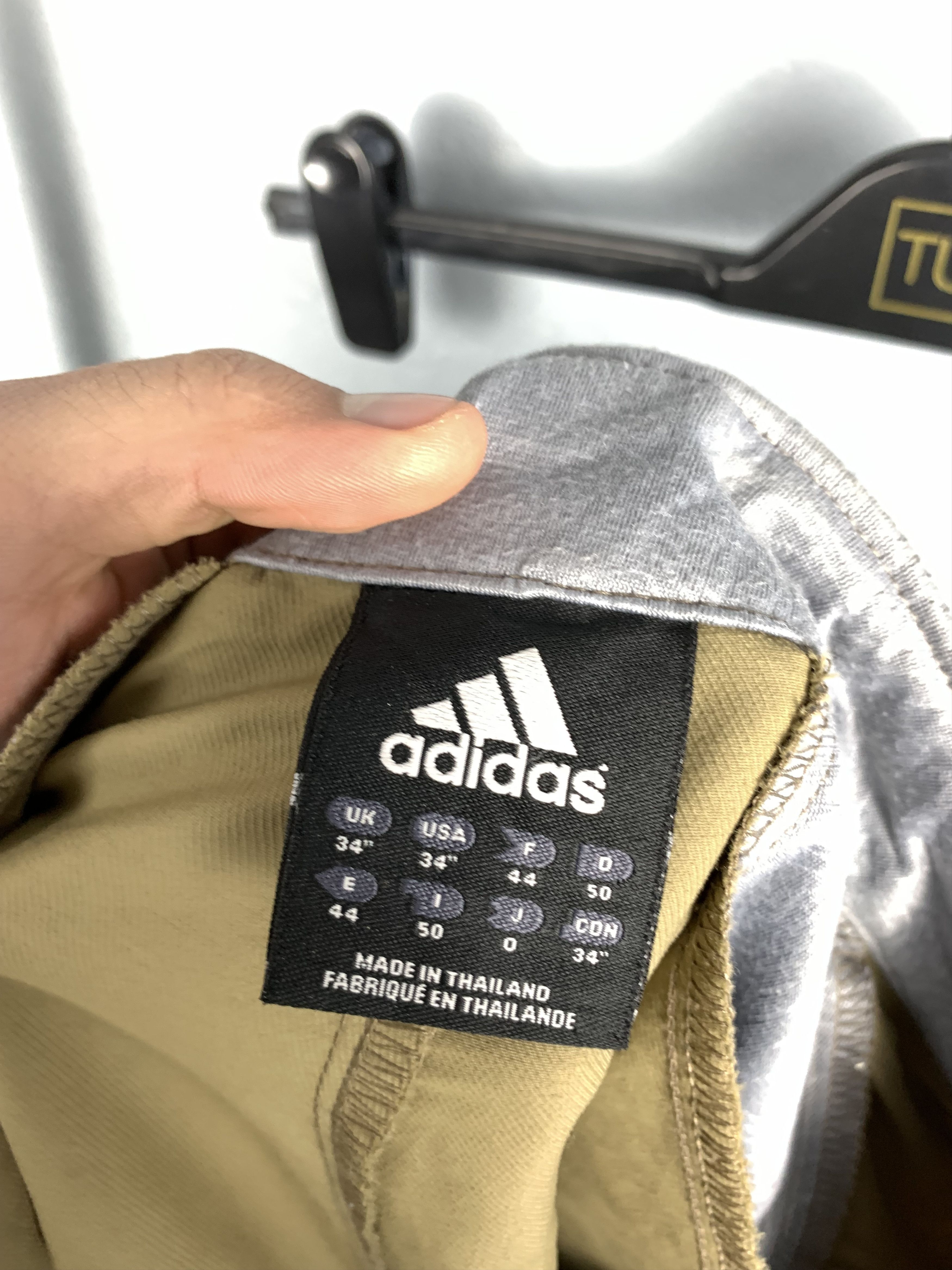 Adidas Adidas Vintage Mens Cargo Multi Pocket Shorts Size US 34 / EU 50 - 10 Thumbnail