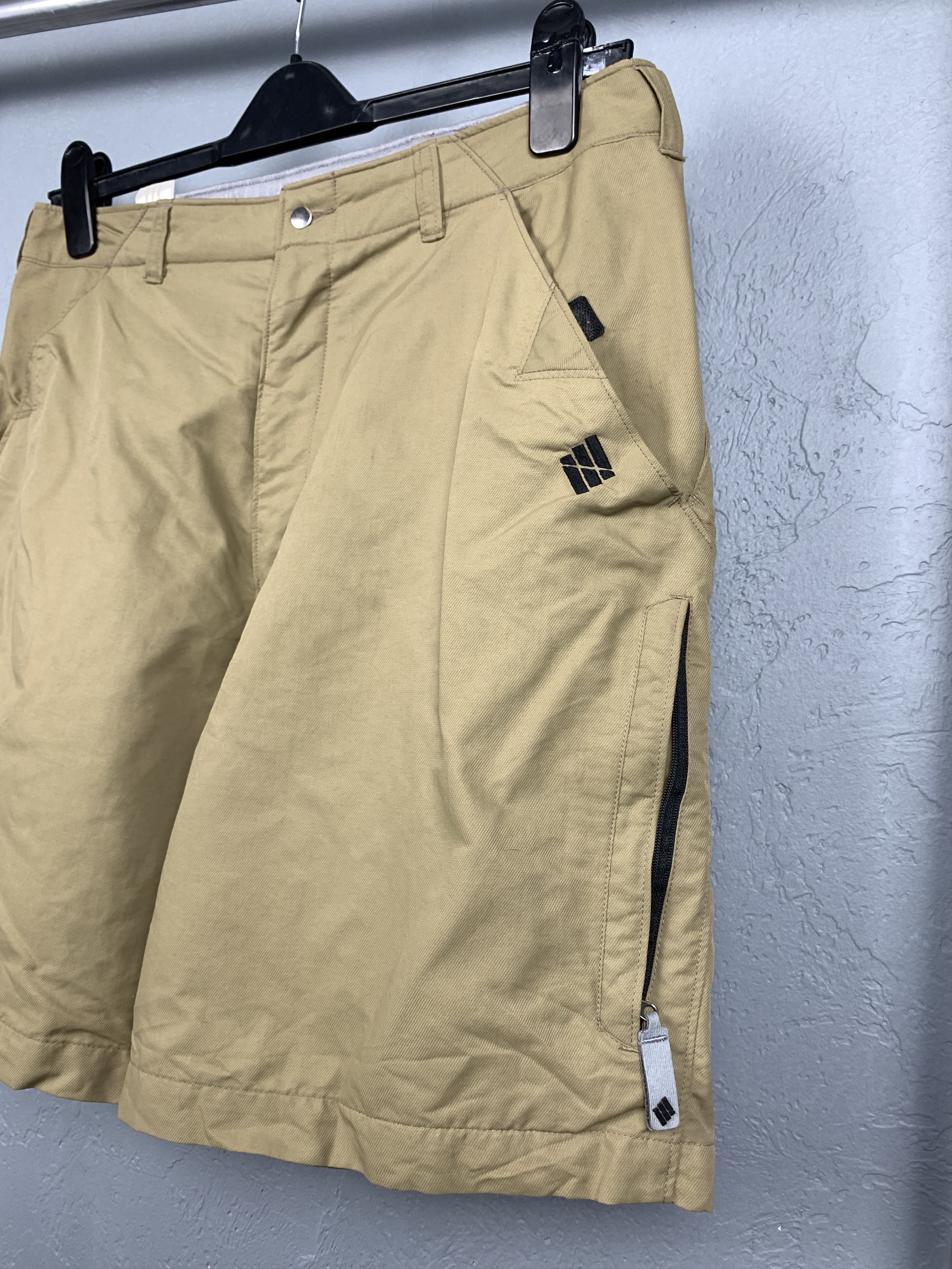 Adidas Adidas Vintage Mens Cargo Multi Pocket Shorts Size US 34 / EU 50 - 2 Thumbnail