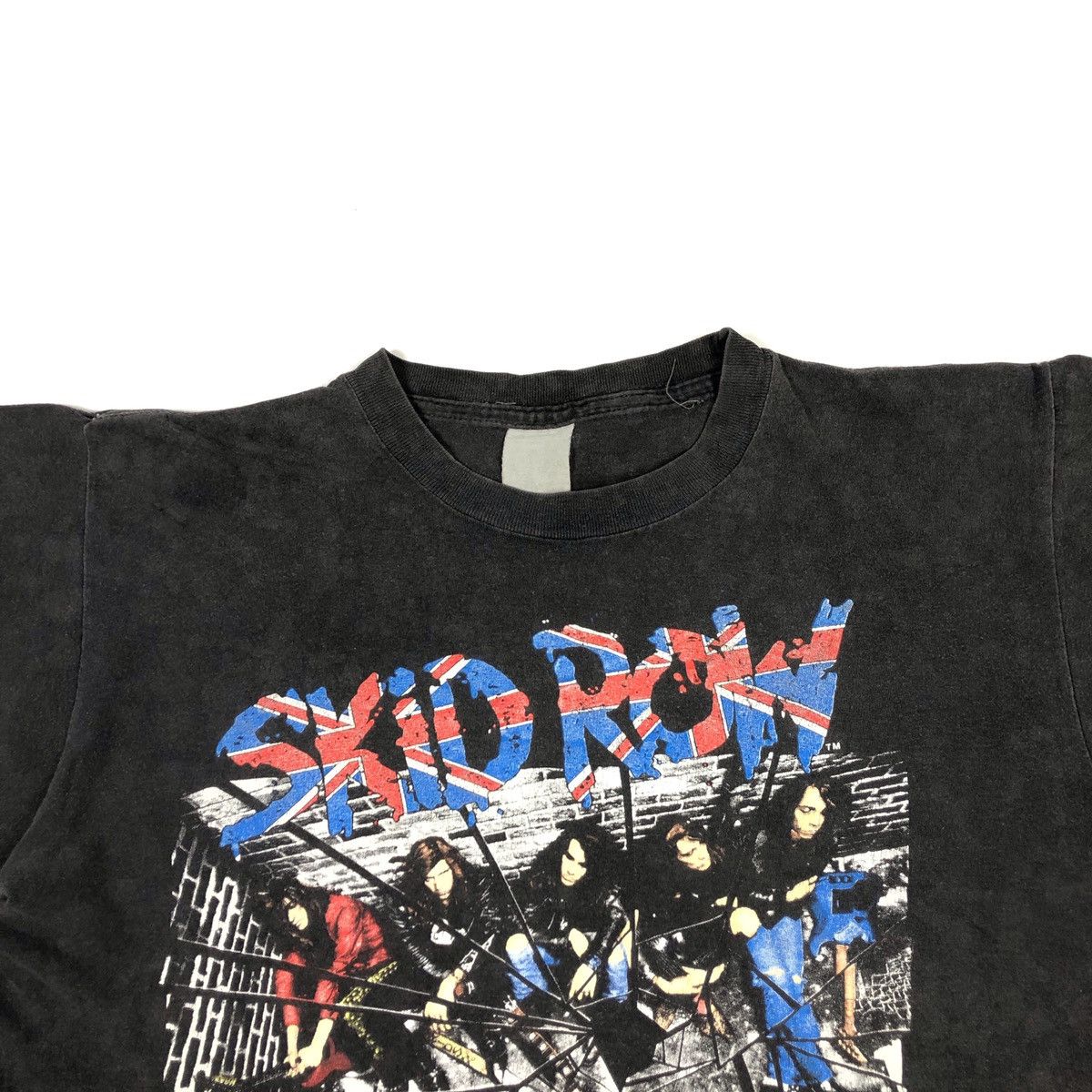 Band Tees 1980’s Vintage Skid Row Hammersmith Odeon Concert Tee Size US S / EU 44-46 / 1 - 2 Thumbnail