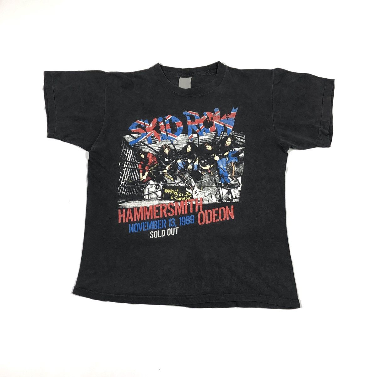 Band Tees 1980’s Vintage Skid Row Hammersmith Odeon Concert Tee Size US S / EU 44-46 / 1 - 1 Thumbnail