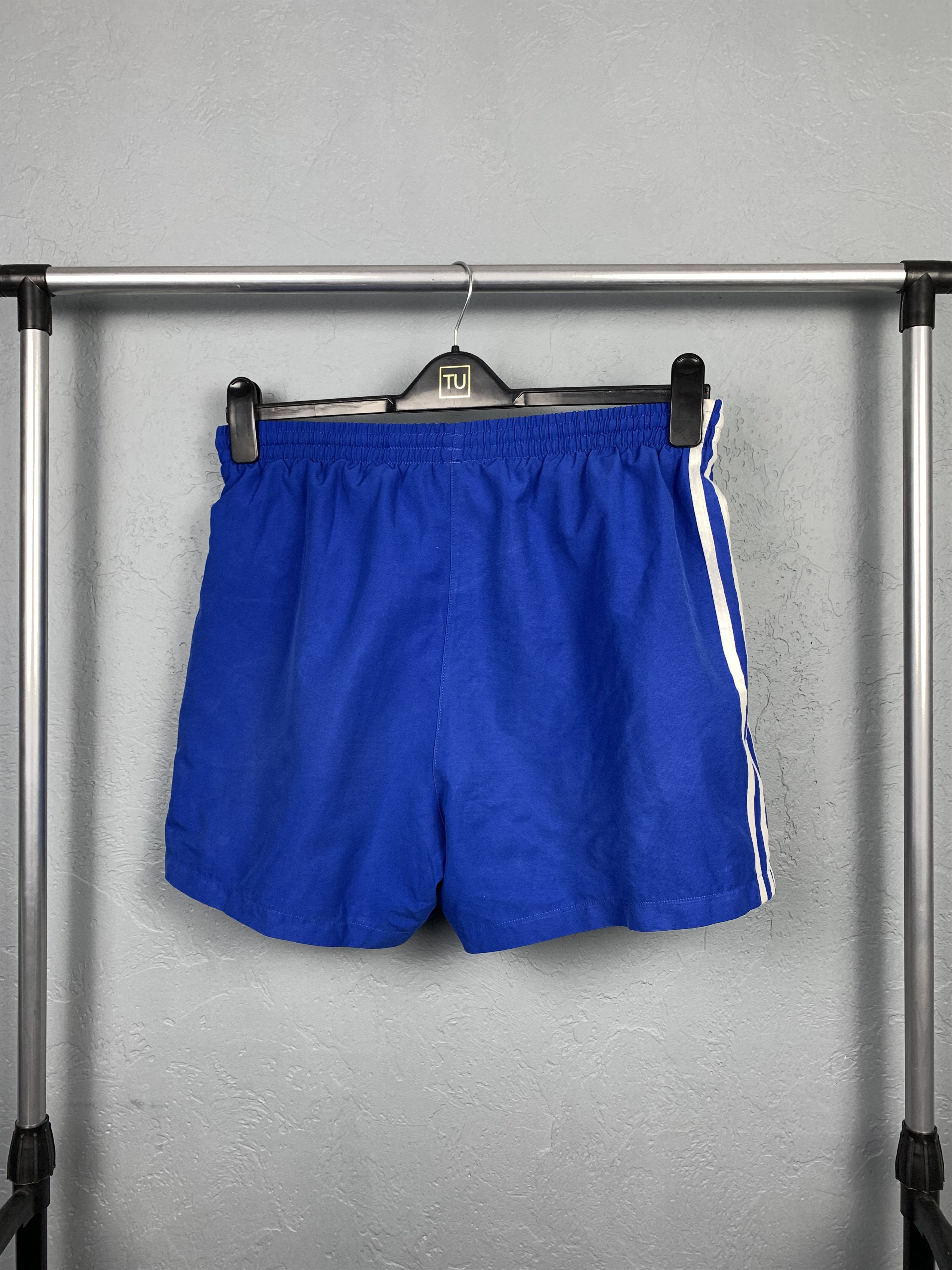 Adidas Adidas 90s Vintage Mens Nylon Shorts Size US 32 / EU 48 - 5 Thumbnail