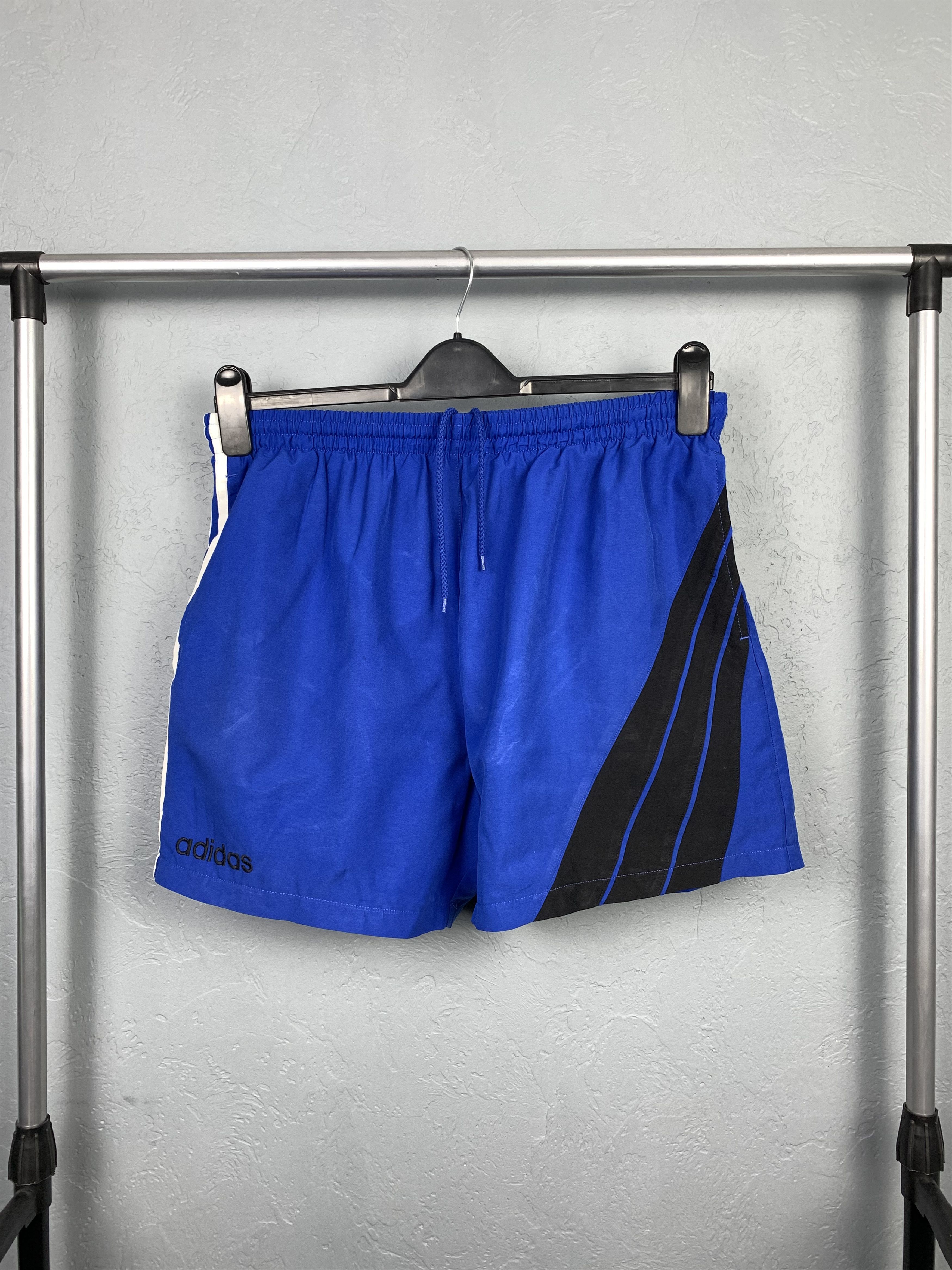Adidas Adidas 90s Vintage Mens Nylon Shorts Size US 32 / EU 48 - 1 Thumbnail