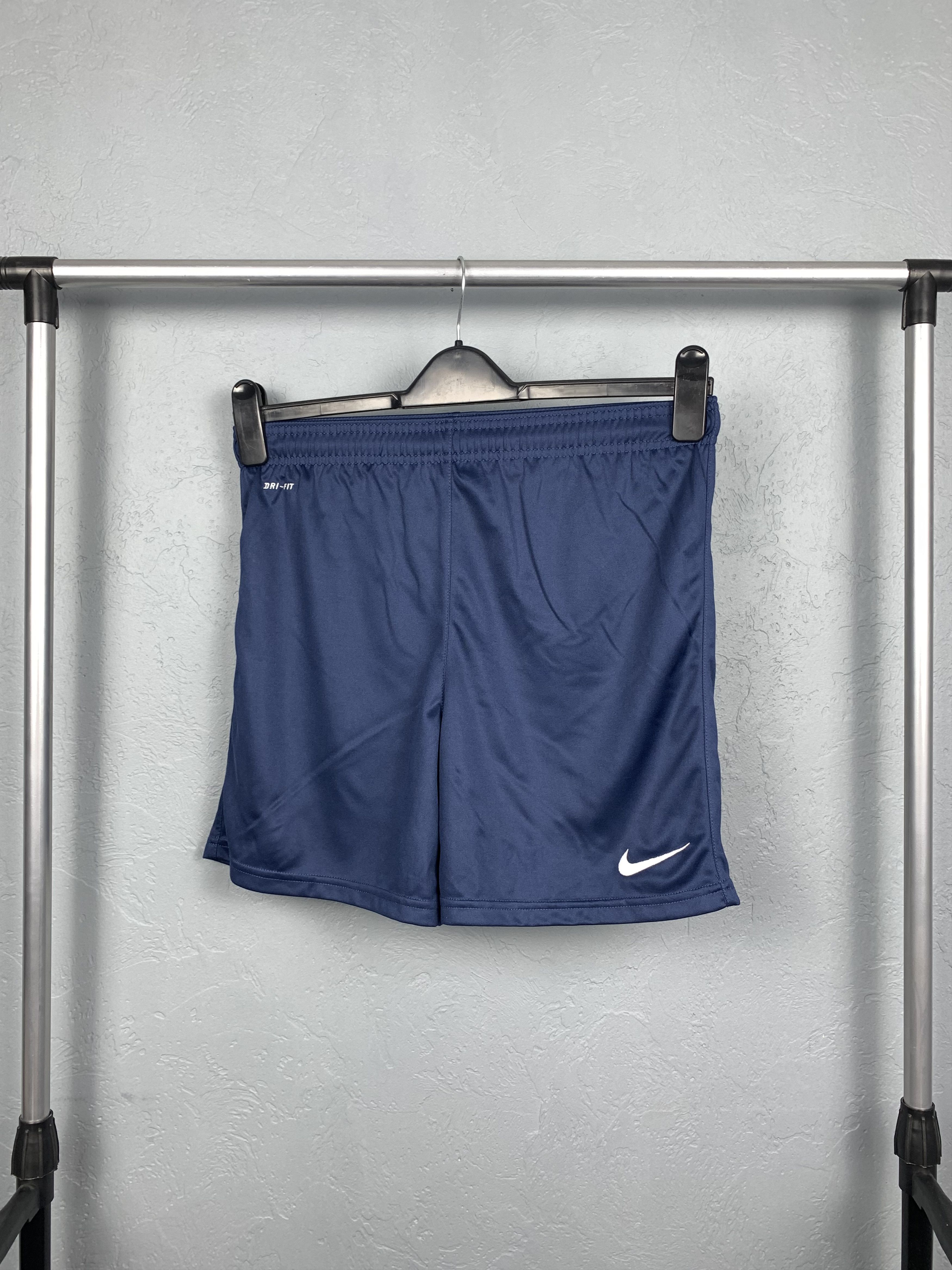 Nike Nike Vintage Mens Shorts Dri Fit Y2K Size US 30 / EU 46 - 1 Thumbnail