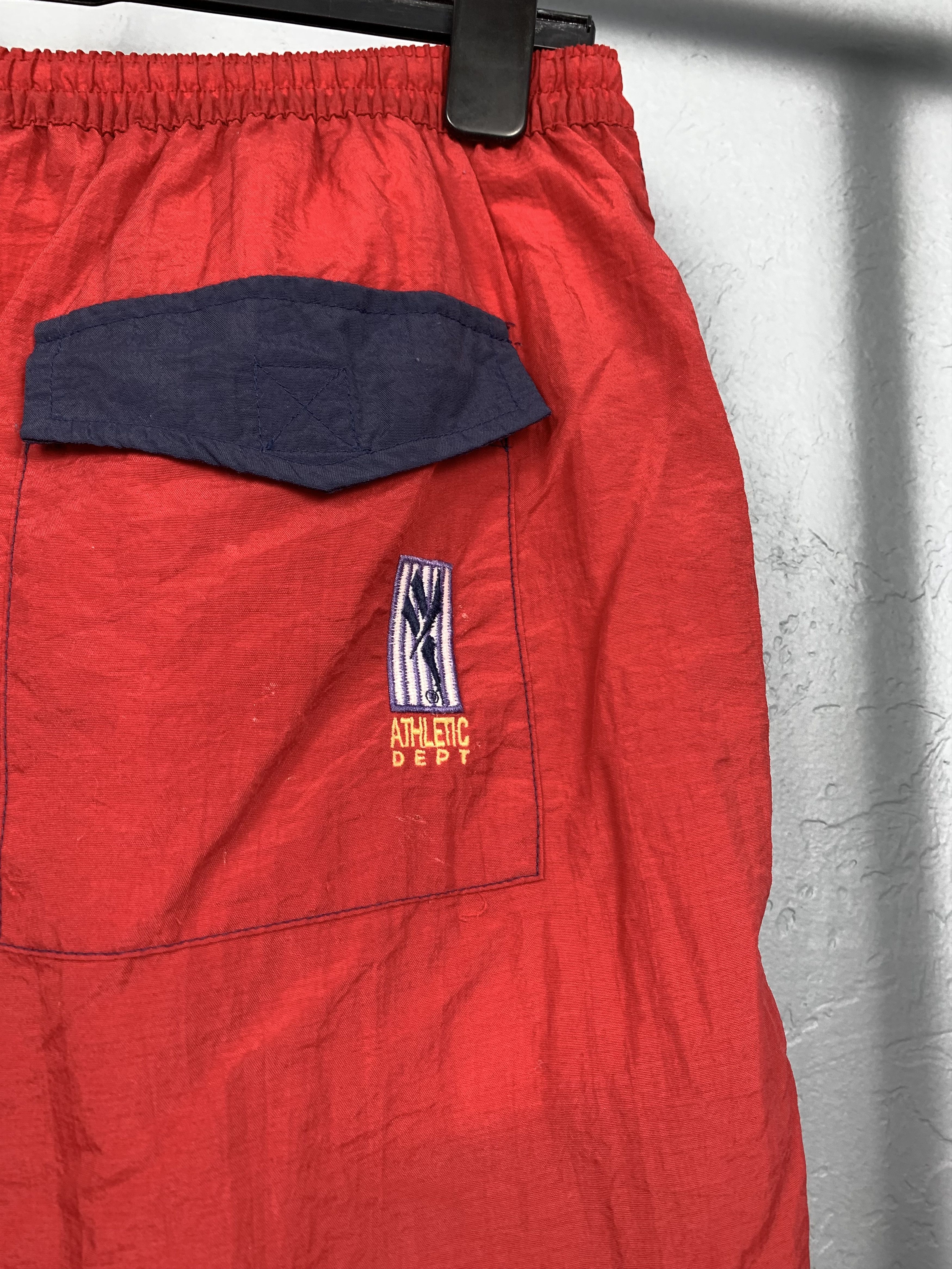 Reebok Vintage Reebok Mens Shorts Size US 34 / EU 50 - 5 Thumbnail