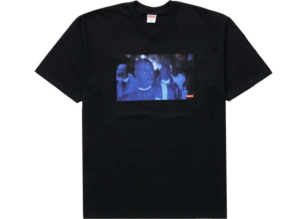 Supreme store x nas