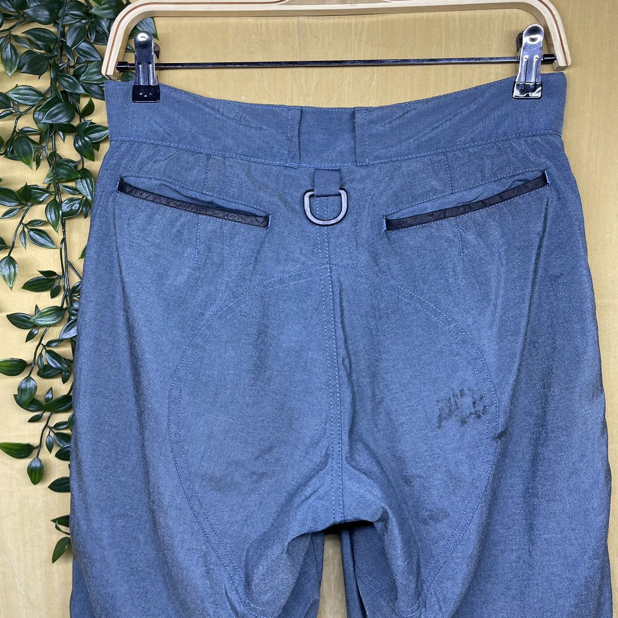 General Research a87 GENERAL RESEARCH 3rd Quarter PANTS BIG SPELLOUT Size US 33 - 8 Thumbnail
