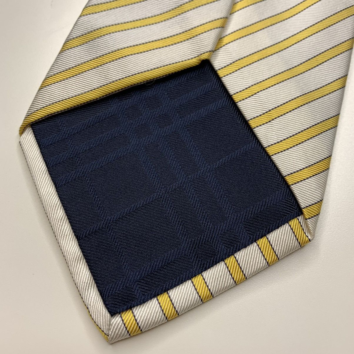 Burberry Burberry Burberrys Luxury Tie Size ONE SIZE - 9 Thumbnail