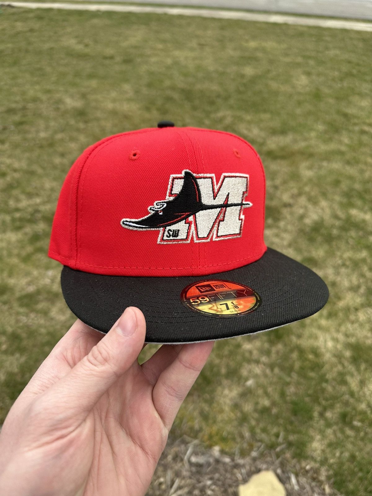 Hat Club × MLB × New Era Sneakertown Southwest Michigan (Maui) Rays Fitted 7 1/8 Bred Size ONE SIZE - 1 Thumbnail