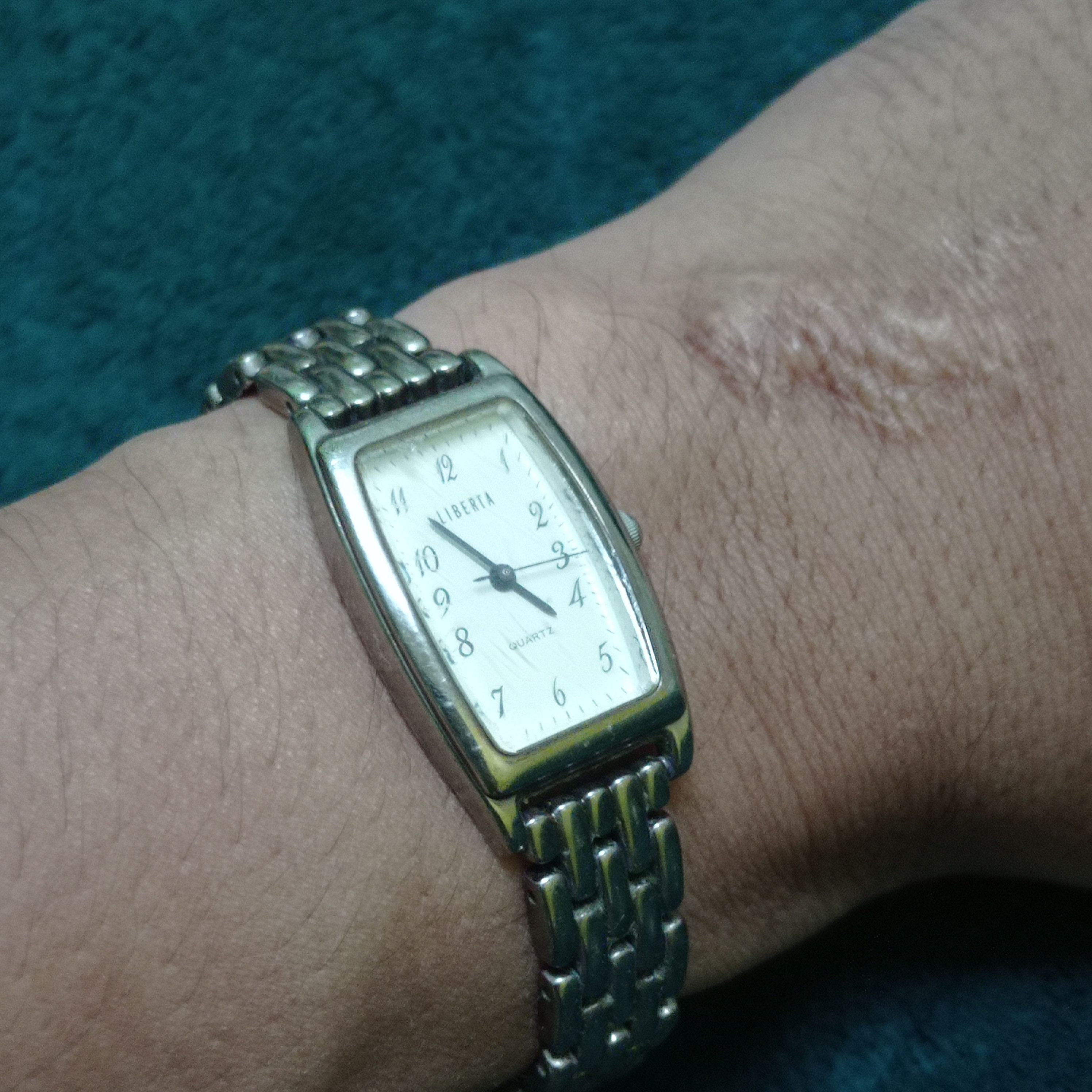 Japanese Brand Vintage Retro Ladies Woman watch Liberta (made in Japan) Size ONE SIZE - 2 Thumbnail