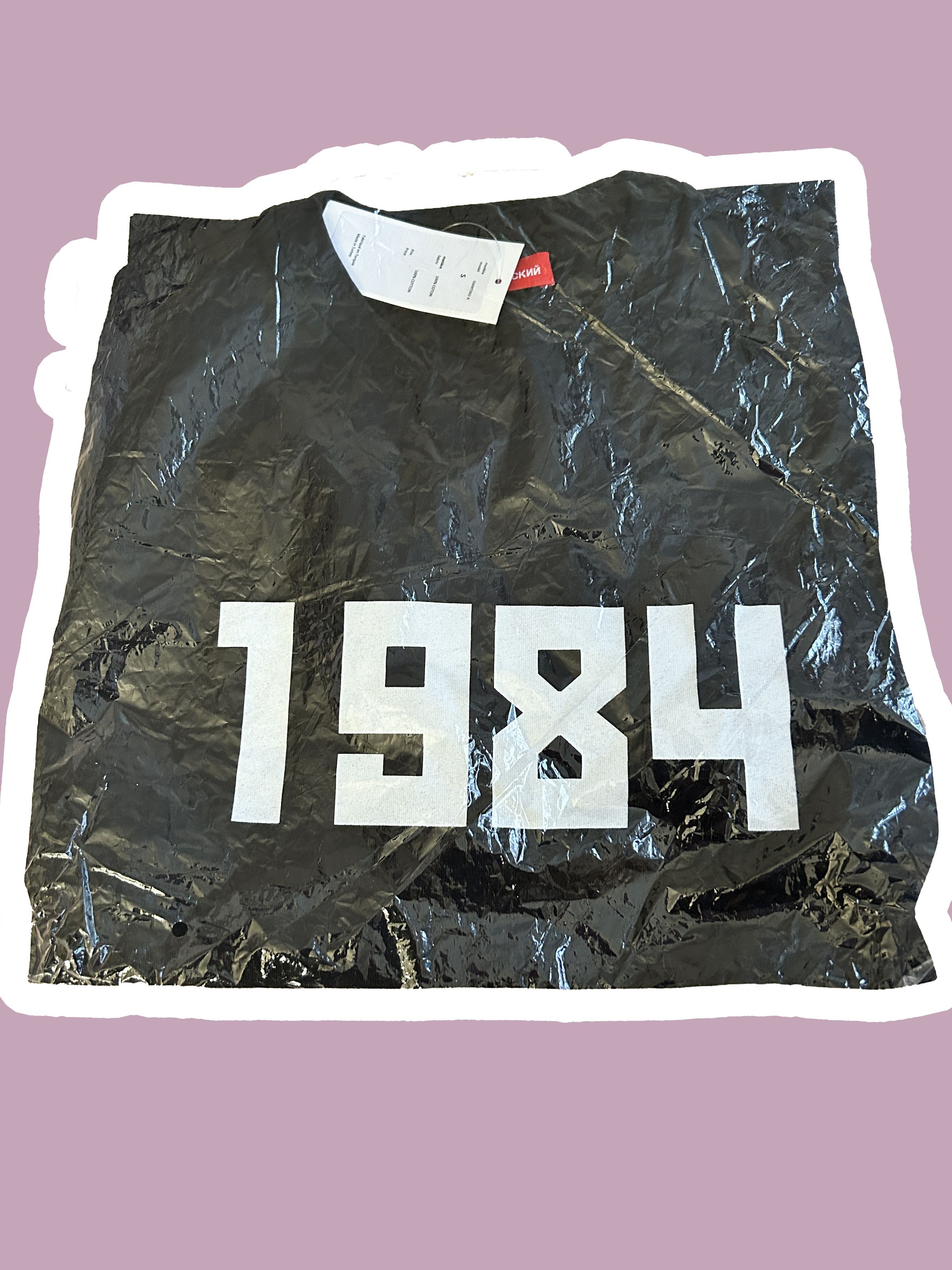 Gosha Rubchinskiy Gosha Rubchinskiy 1984 Logo T-shirt Tee BLACK TEXT Size US M / EU 48-50 / 2 - 5 Thumbnail
