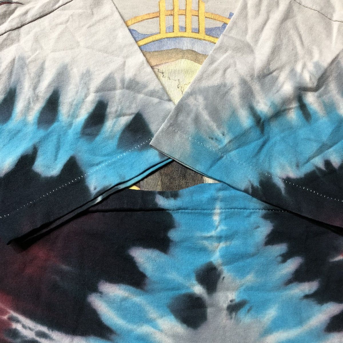 Liquid Blue × Vintage Vintage 1992 Liquid Blue Tie Dye T Shirt Size US L / EU 52-54 / 3 - 5 Thumbnail