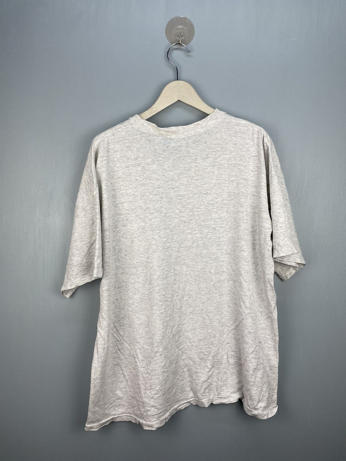 Vintage Vintage 90s Micheal Jordan USA basketball distress t shirt Size US XL / EU 56 / 4 - 2 Thumbnail