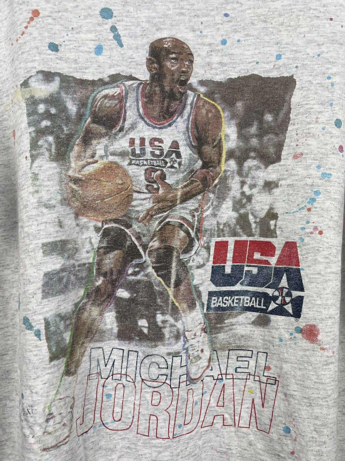 Vintage Vintage 90s Micheal Jordan USA basketball distress t shirt Size US XL / EU 56 / 4 - 4 Thumbnail