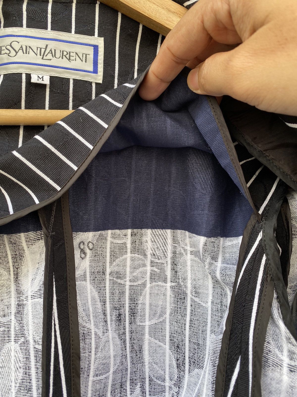 Yves Saint Laurent 🖤RARE🖤Yves Saint Laurent Pinstripes + Floral Double Breasted Size M / US 6-8 / IT 42-44 - 17 Thumbnail