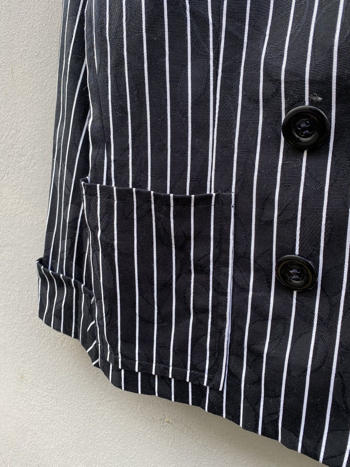 Yves Saint Laurent 🖤RARE🖤Yves Saint Laurent Pinstripes + Floral Double Breasted Size M / US 6-8 / IT 42-44 - 9 Thumbnail