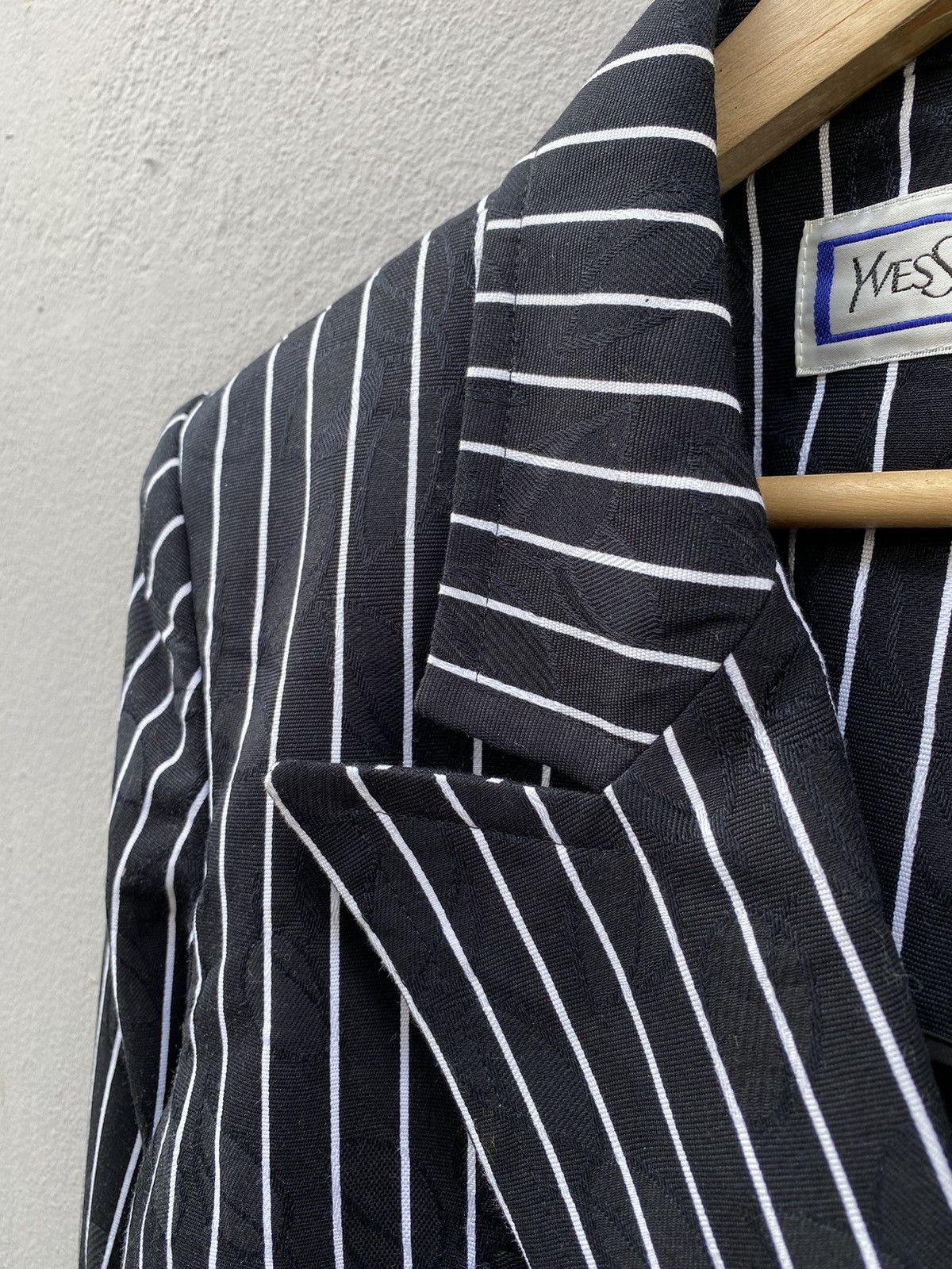 Yves Saint Laurent 🖤RARE🖤Yves Saint Laurent Pinstripes + Floral Double Breasted Size M / US 6-8 / IT 42-44 - 5 Thumbnail
