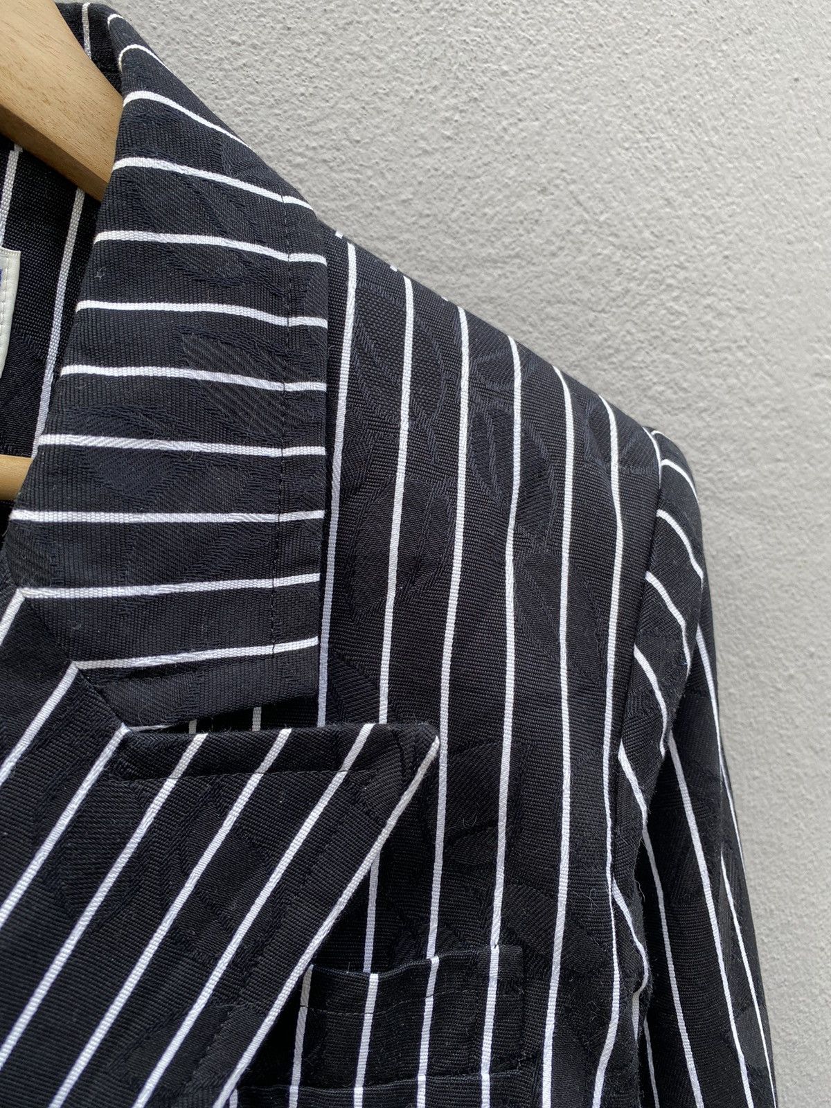Yves Saint Laurent 🖤RARE🖤Yves Saint Laurent Pinstripes + Floral Double Breasted Size M / US 6-8 / IT 42-44 - 6 Thumbnail