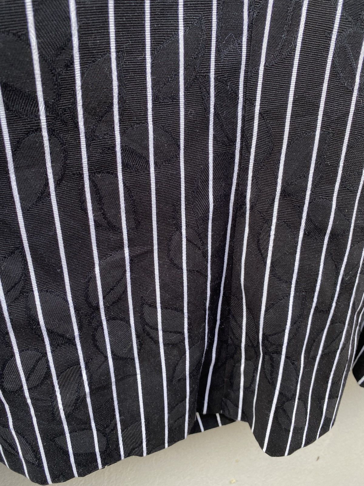 Yves Saint Laurent 🖤RARE🖤Yves Saint Laurent Pinstripes + Floral Double Breasted Size M / US 6-8 / IT 42-44 - 12 Thumbnail