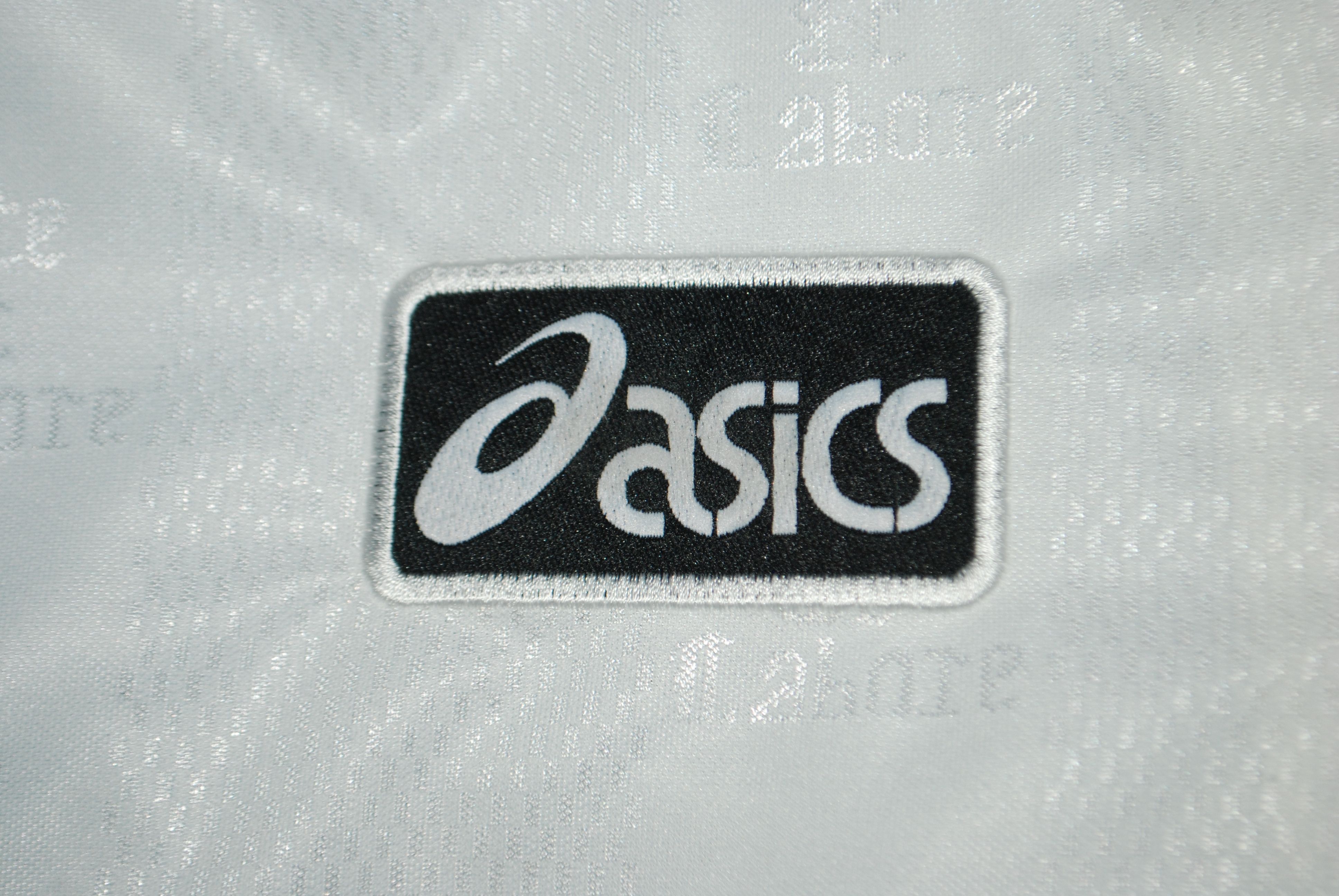 Asics BLACKBURN ROVERS 1996 1998 HOME FOOTBALL JERSEY SOCCER Size US S / EU 44-46 / 1 - 4 Thumbnail