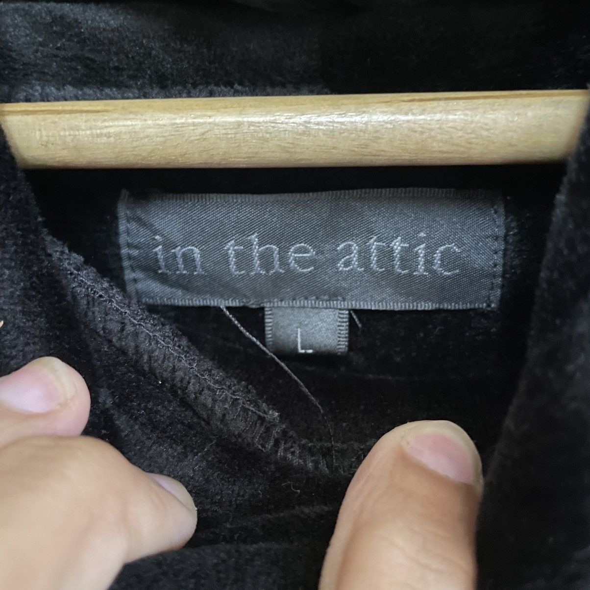 In The Attic × Japanese Brand × Other 💥 In The Attic Velvet Hoodie Great Poem Size US L / EU 52-54 / 3 - 7 Thumbnail